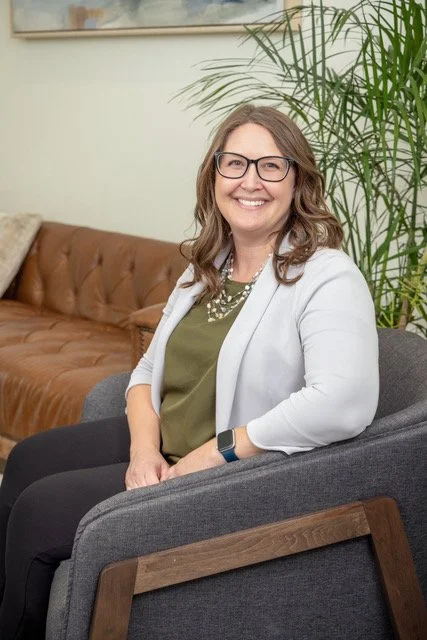 Dr. Amy Bennie