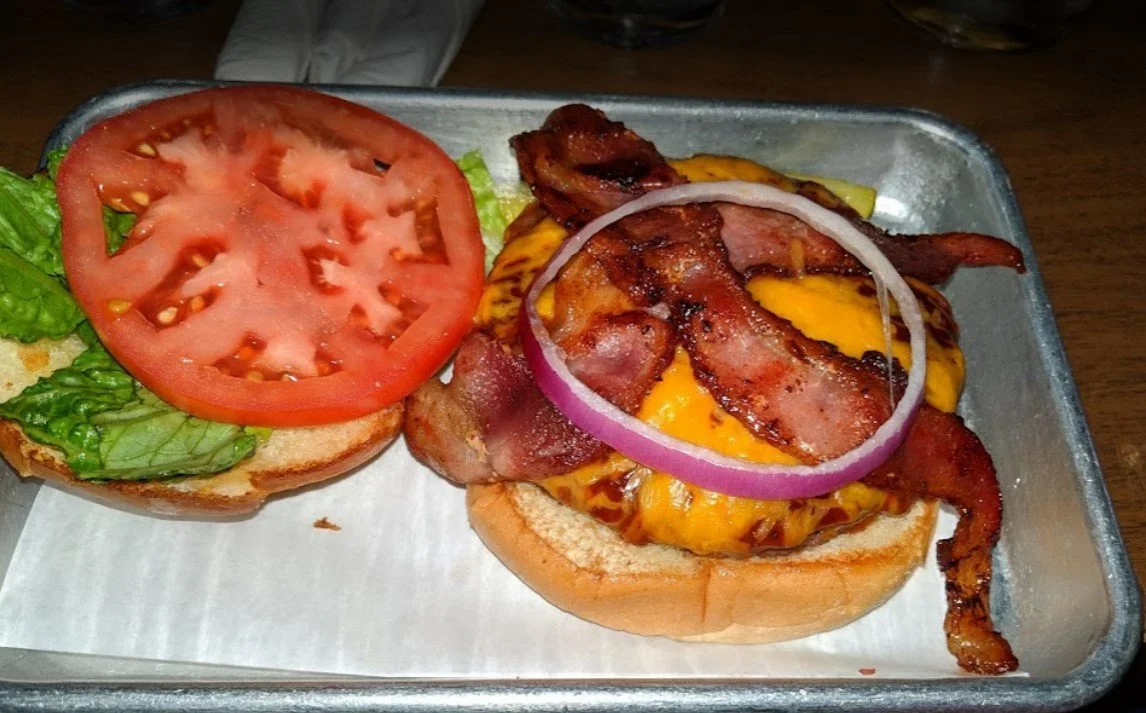 Bacon Cheeseburger.jpeg