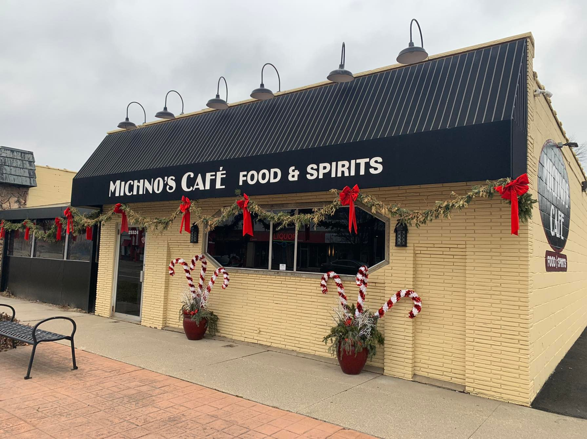 Metro Detroit: Redford’s Michno’s Cafe — Beckerz Bites