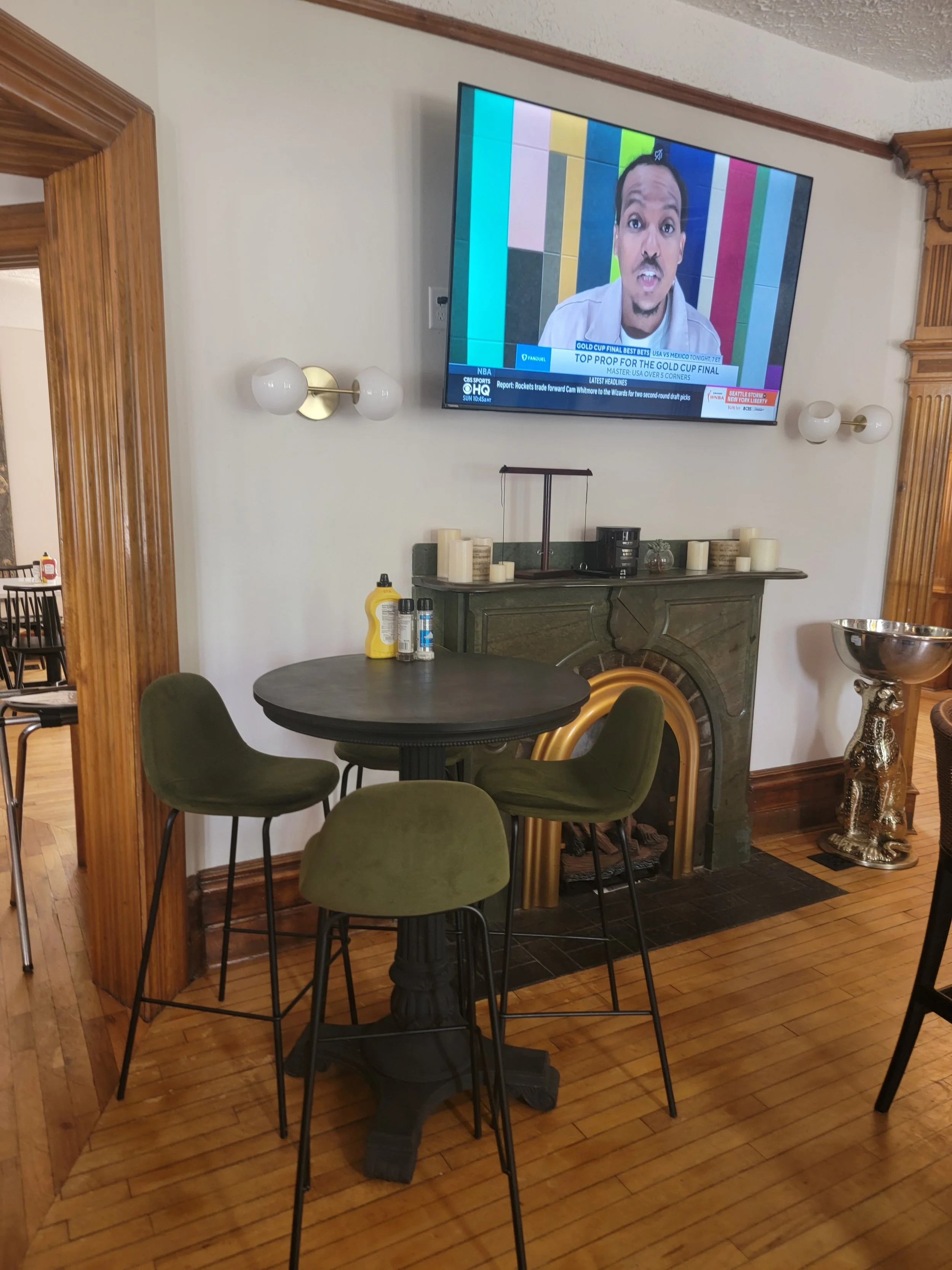 Port Austin’s Garfield Inn — Beckerz Bites