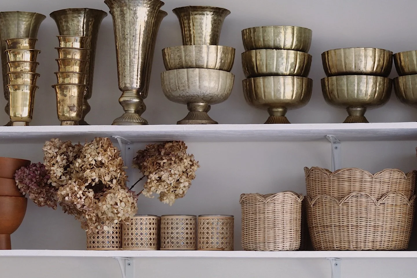 a peak into some of the vases in our hard goods collection 💛