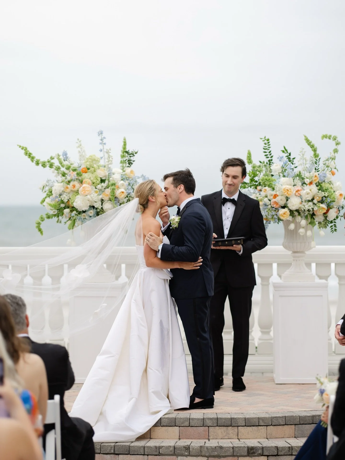 Gracie and Dane&rsquo;s seaside vows last may 🐚

Venue: @pontevedrainnclub
Planner: @dairing_bethany
Photography: @brookeimages
Florist: @indyflorals
Rentals: @luxepartyrentals
Entertainment: @rhythmnationatl 
Makeup: @makeupbypaulinaperez
Invitatio