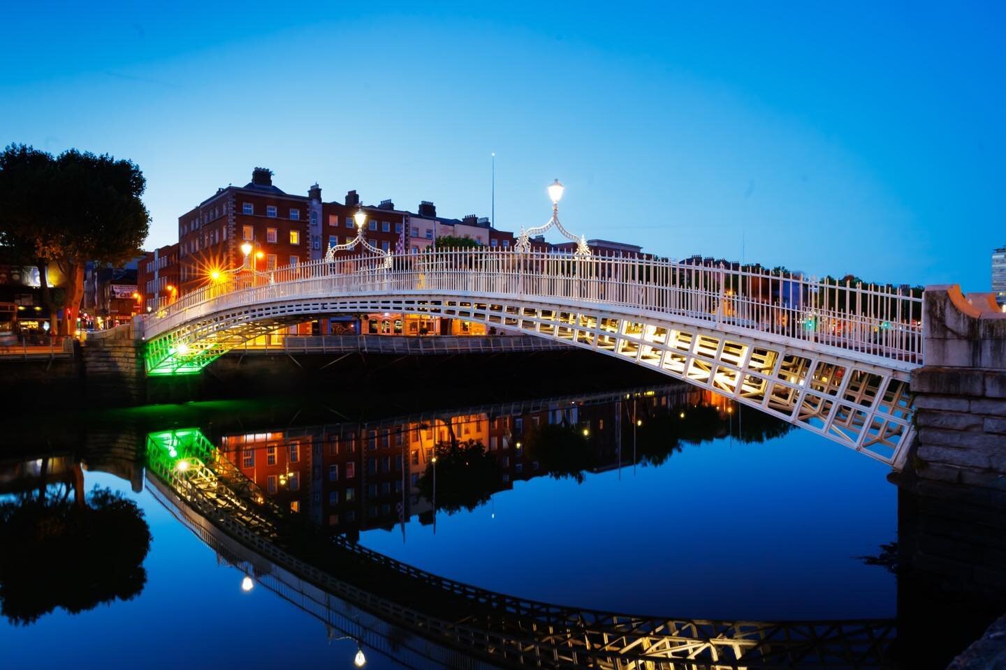My take on a classic. The ha penny bridge over the Liffey, Dublin City