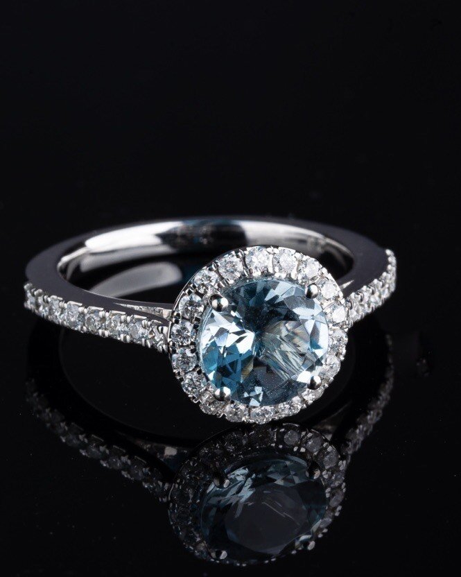 Many thanks to Grays jewellers for the opportunity to photograph this beautiful aqua marine and diamond ring