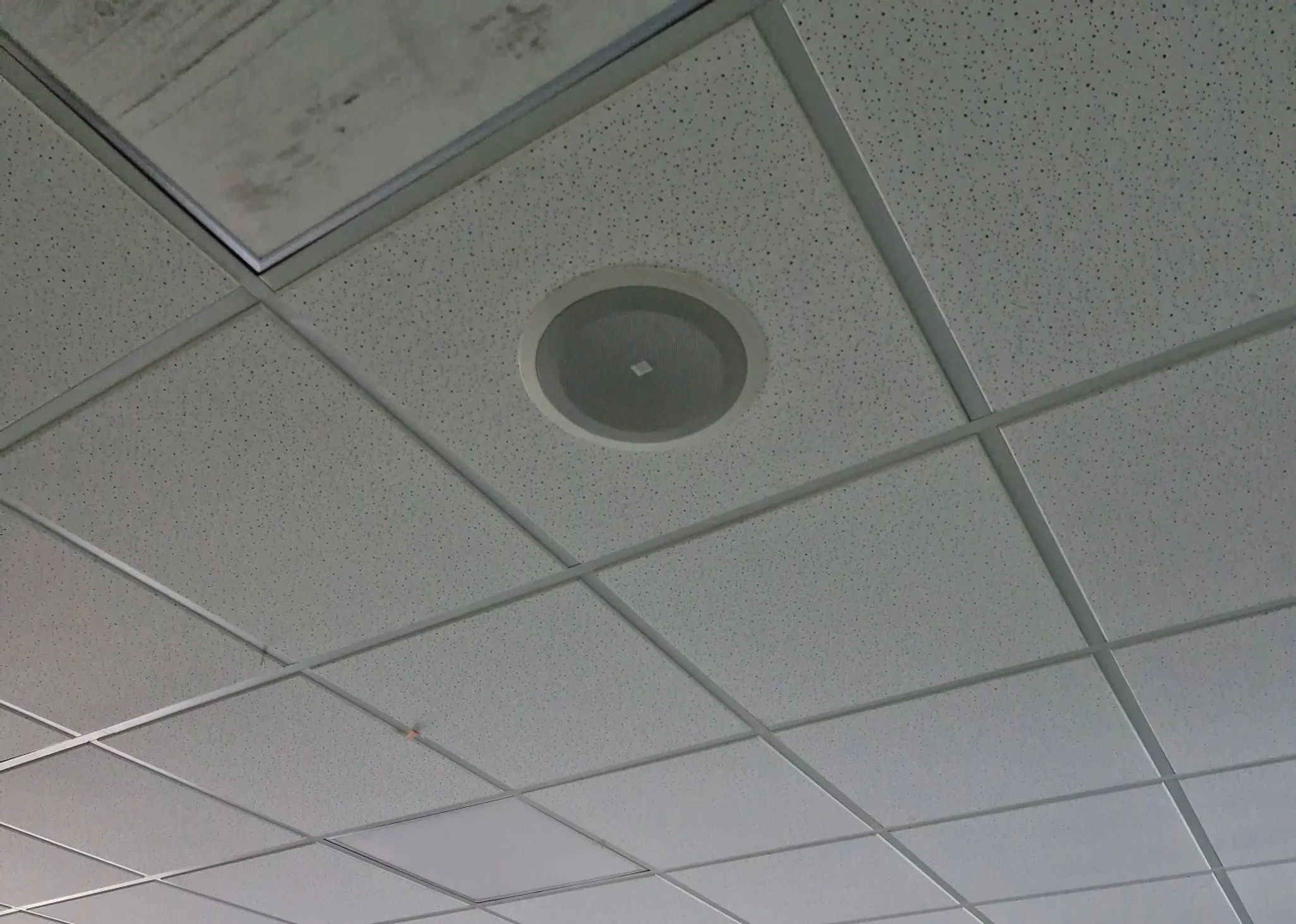 Ventajas de un sistema de audio en el sector salud