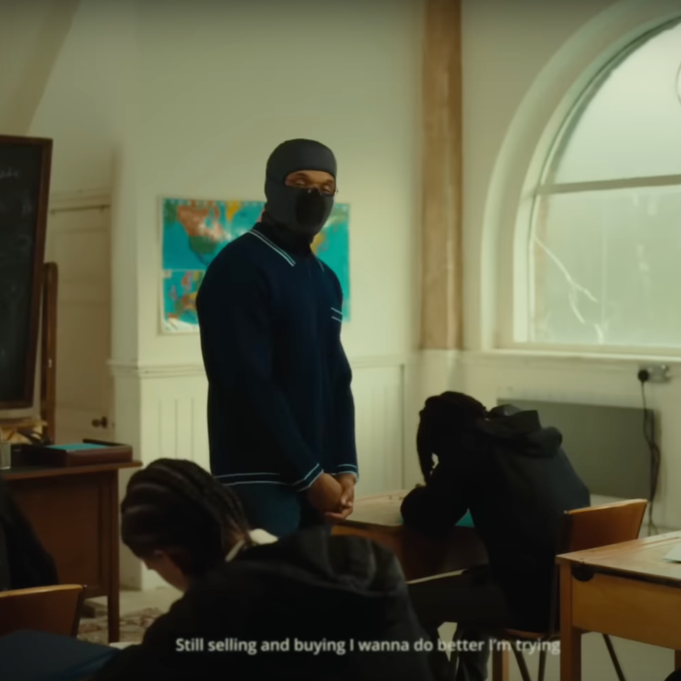 MUSIC VIDEO /  CHINX (OS) - SILENCE