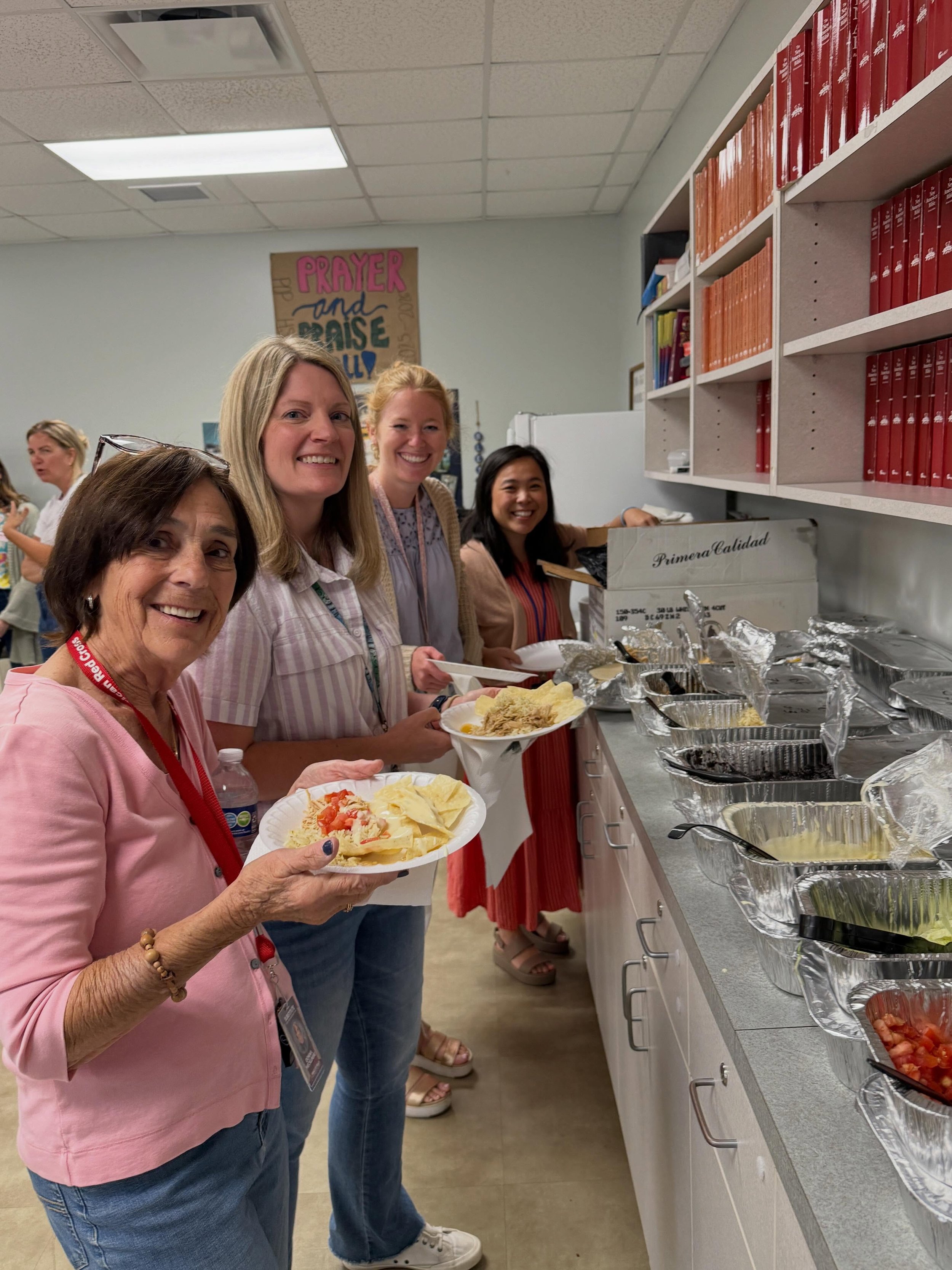 🩶🤍 Teacher Appreciation Week is almost over, and we&rsquo;ve had so much fun celebrating our incredible teachers and staff at POP!
This week, we were able to treat our teachers to breakfast, lunch, duty-free lunch coverage, snacks, and a special Pr