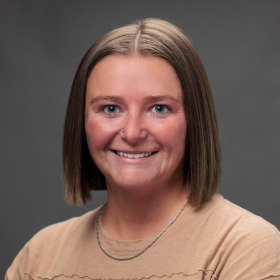 Amanda Fogle၊ MSEd၊ LMHC၊ LCAC