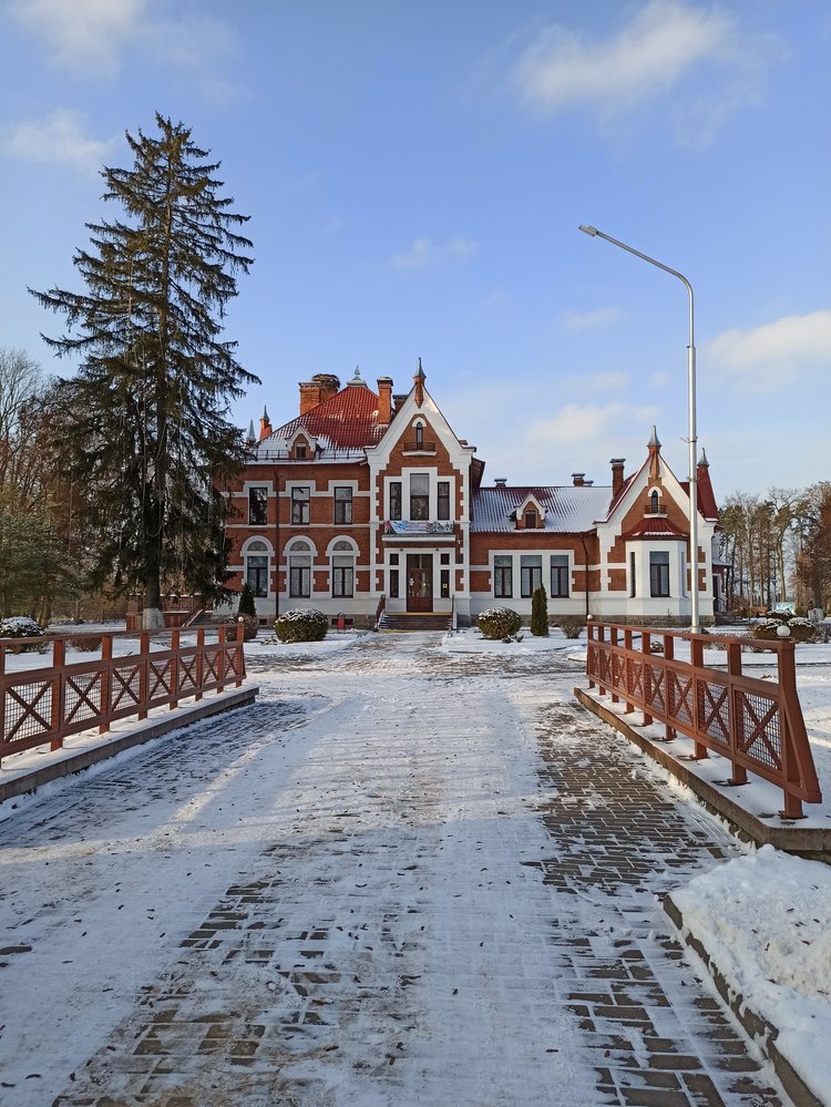 Ivanousky manor in the village of Halavichpole