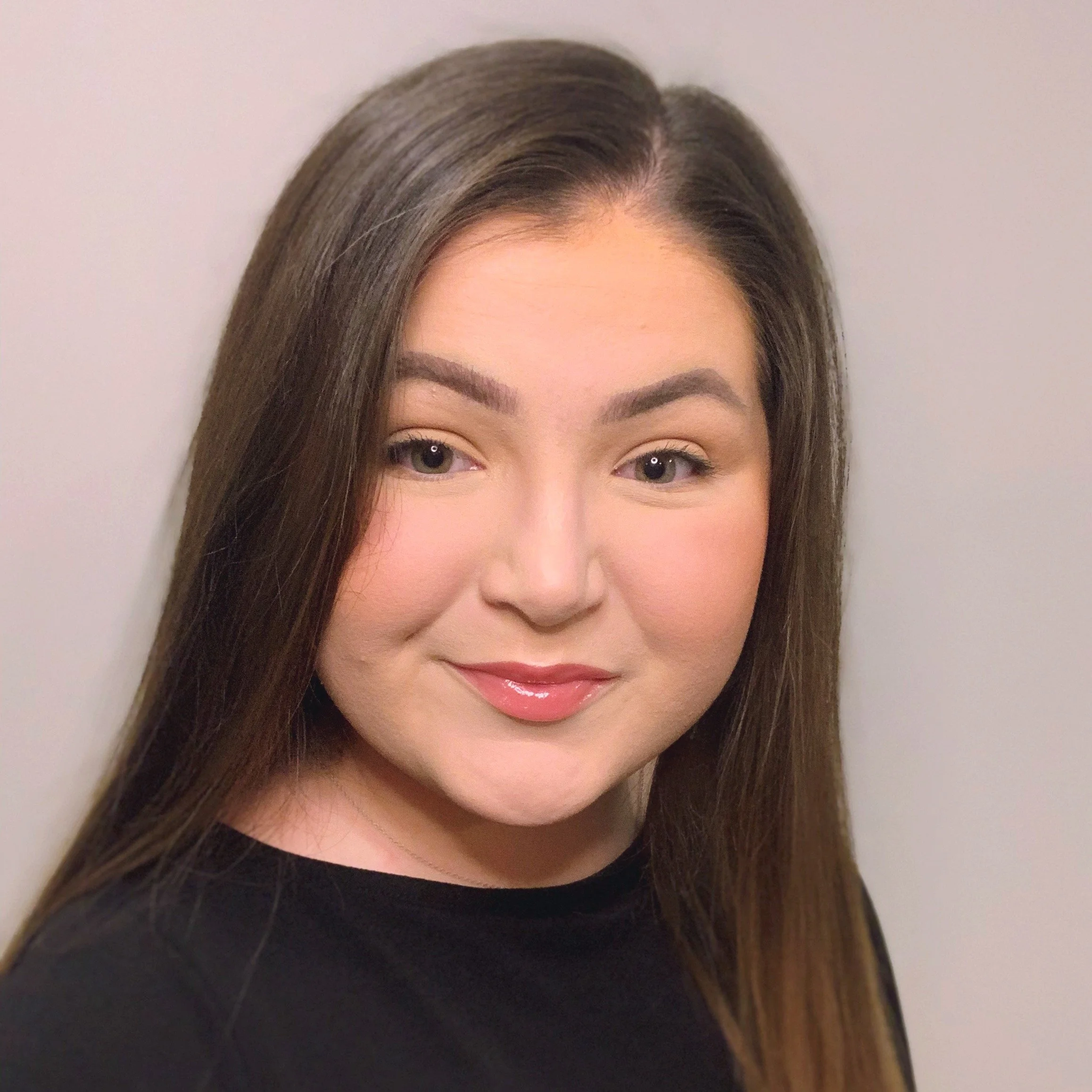 Headshot - Sydney Sloane.JPG