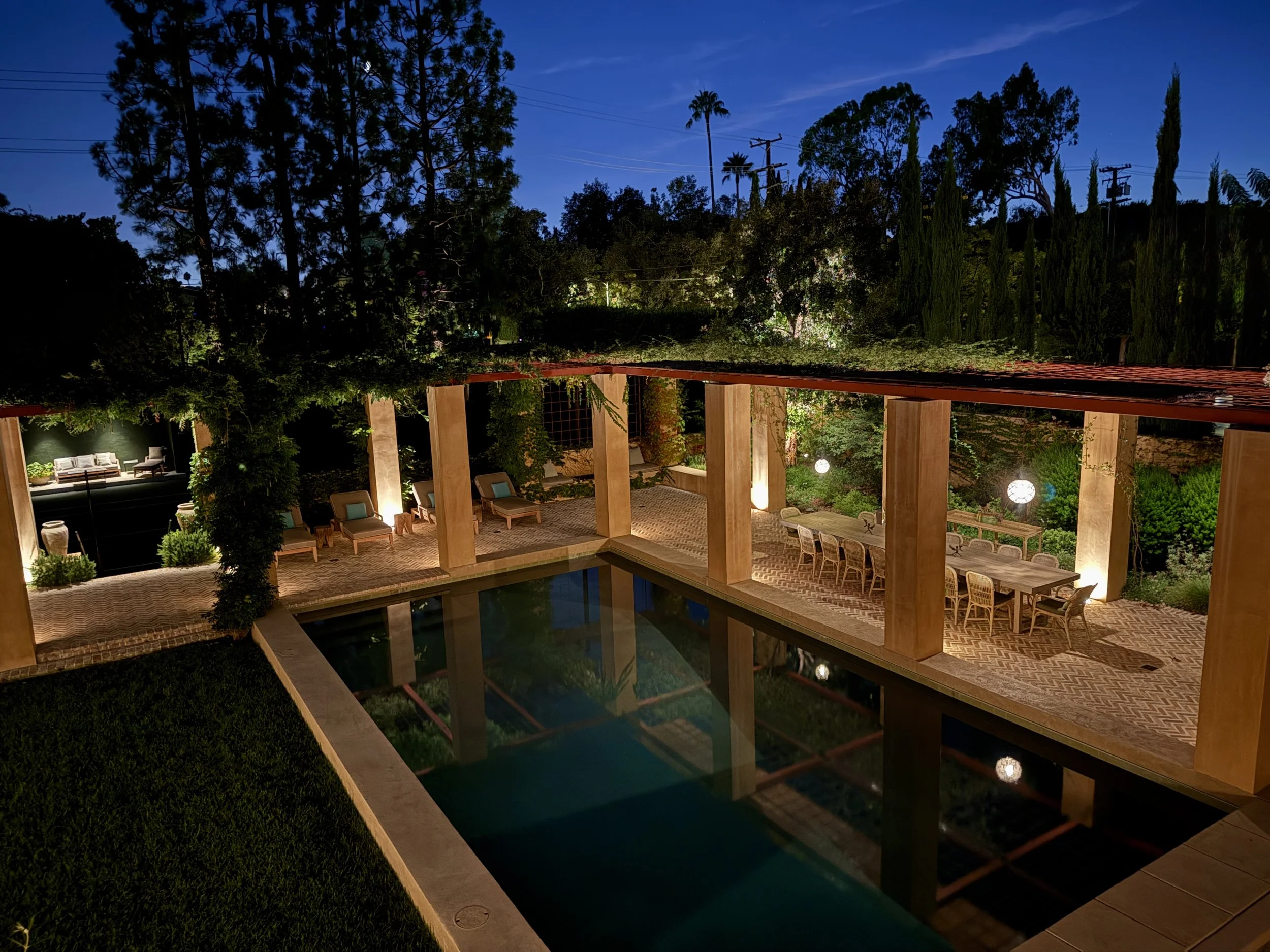 The Warmth Between the Columns