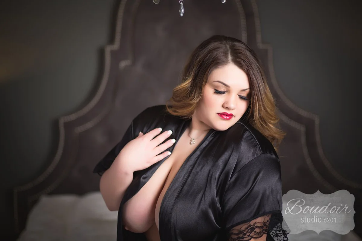 811db-beautiful-boudoir-rochester010.jpg
