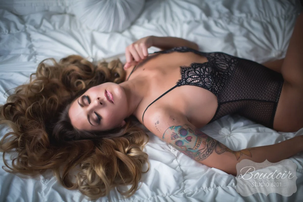 f9fa8-boudoir-studio-6201-rochester-sexy-013.jpg