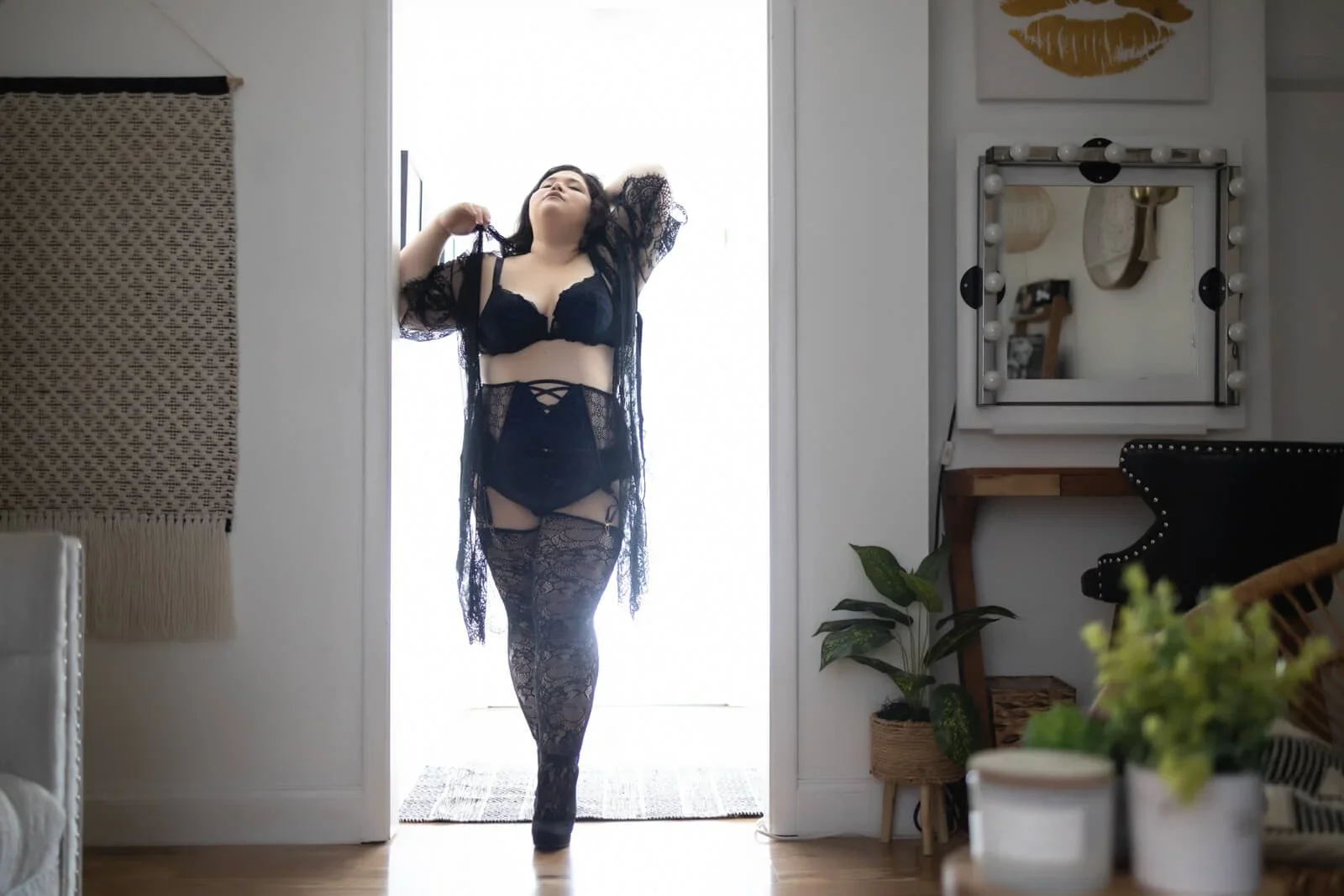 plus-size-beautiful-boudoir-near-me-cr-0031.webp