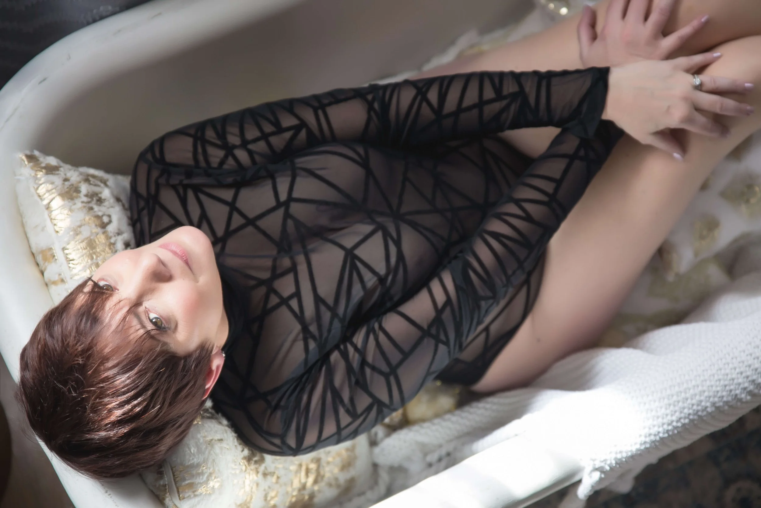 fierce-over-forty-boudoir-studio-new-york-ak-0049.jpg