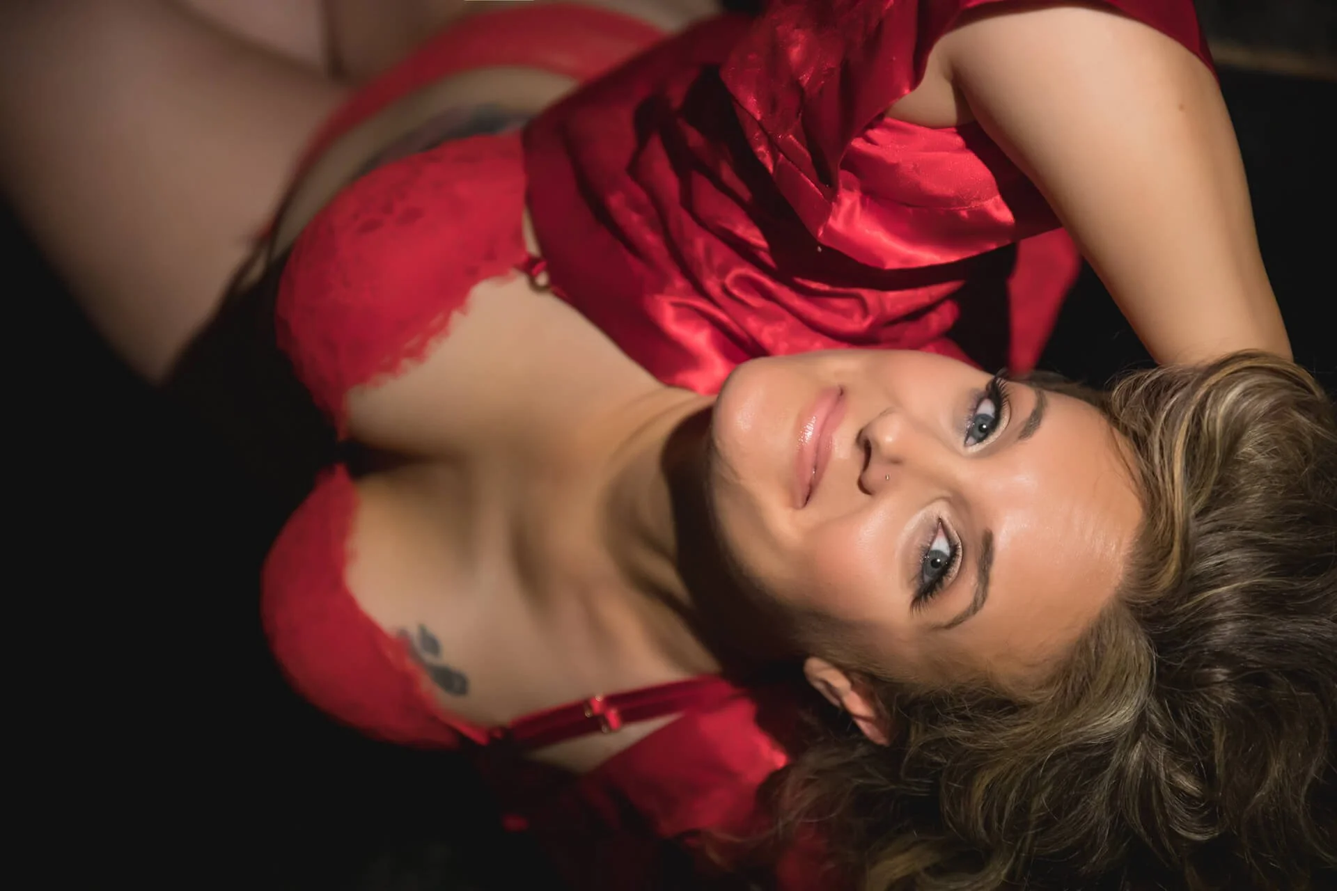 boudoir-photography-rochester-ny-ac-0034.jpg