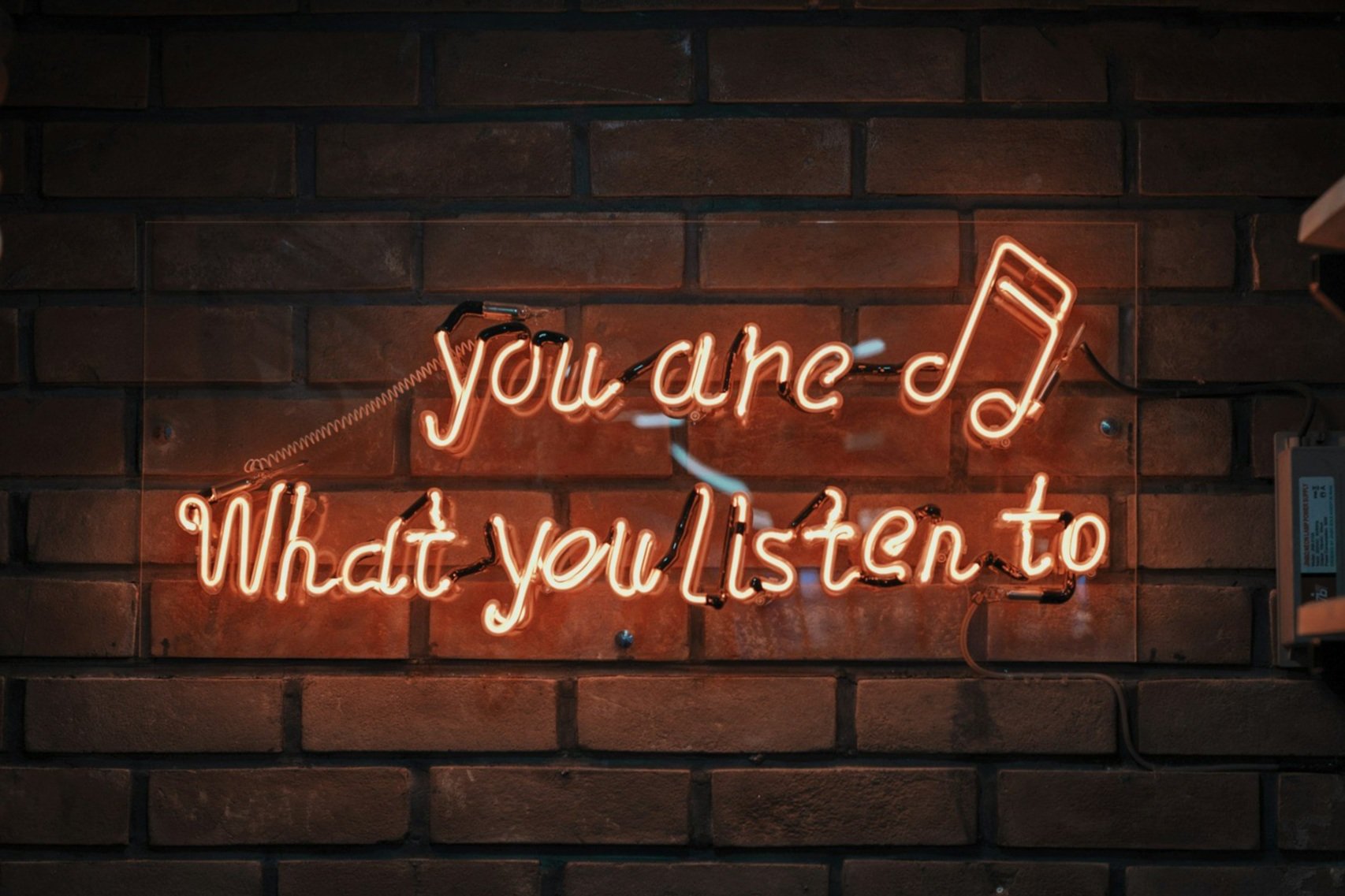 Whisky Wisdom Unleashed: Discover the Best 10 Podcasts Today