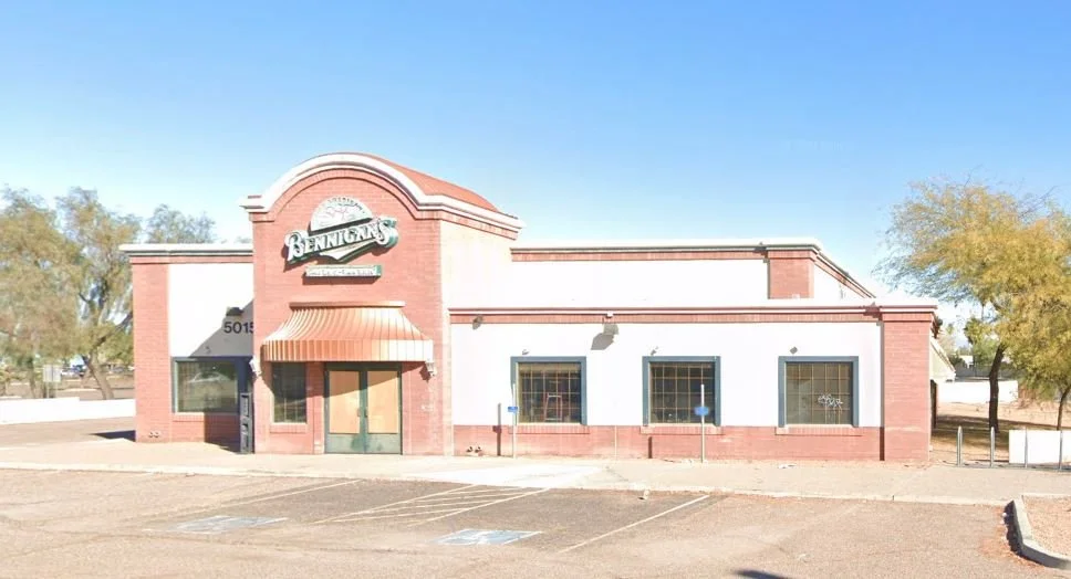 Tempe-Bennigans2.jpg