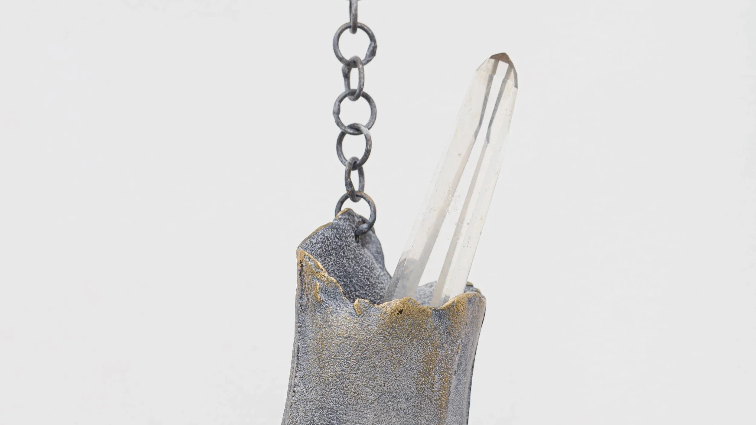  dora smék, amuleto #02 [detalhe], 2026, ft [ph] ana pigosso 