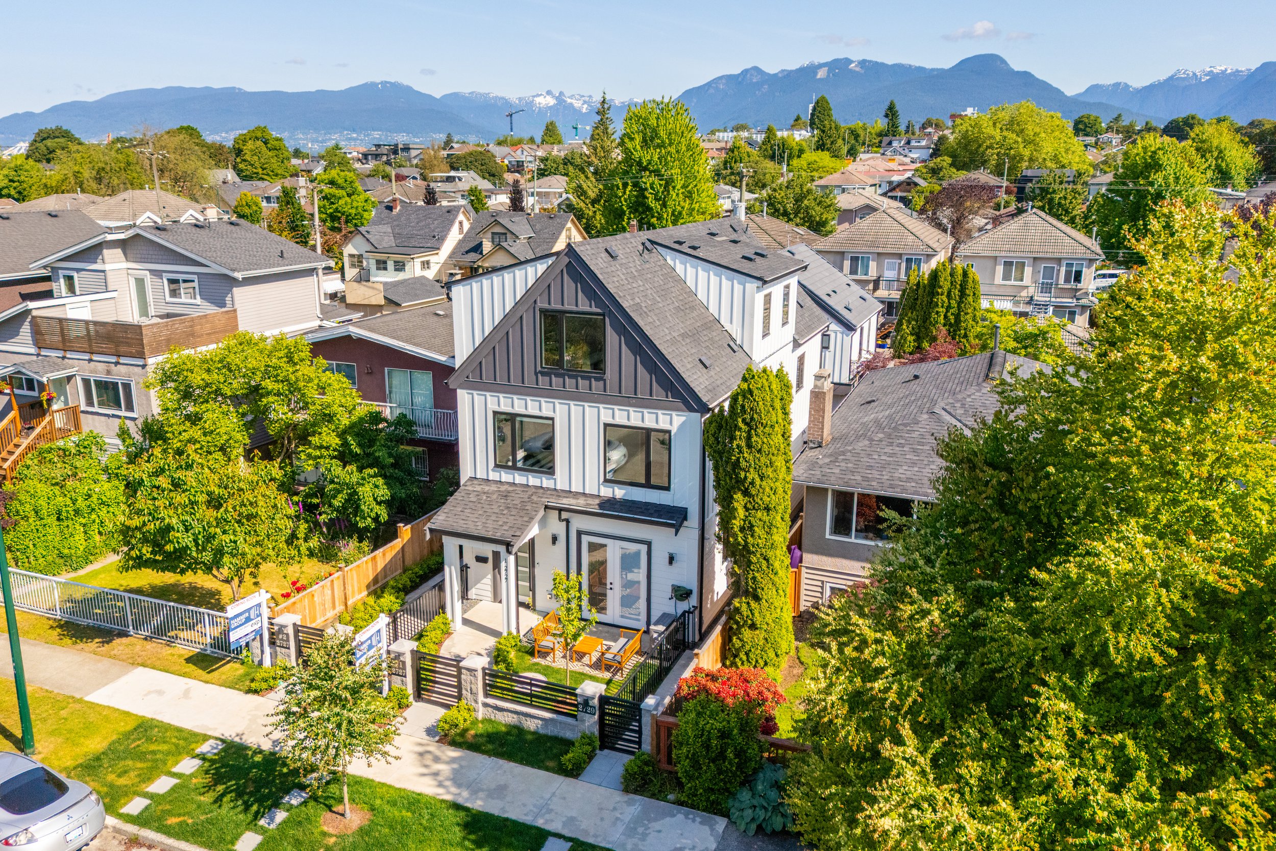 1-2727ParkerSt(31of38).jpg