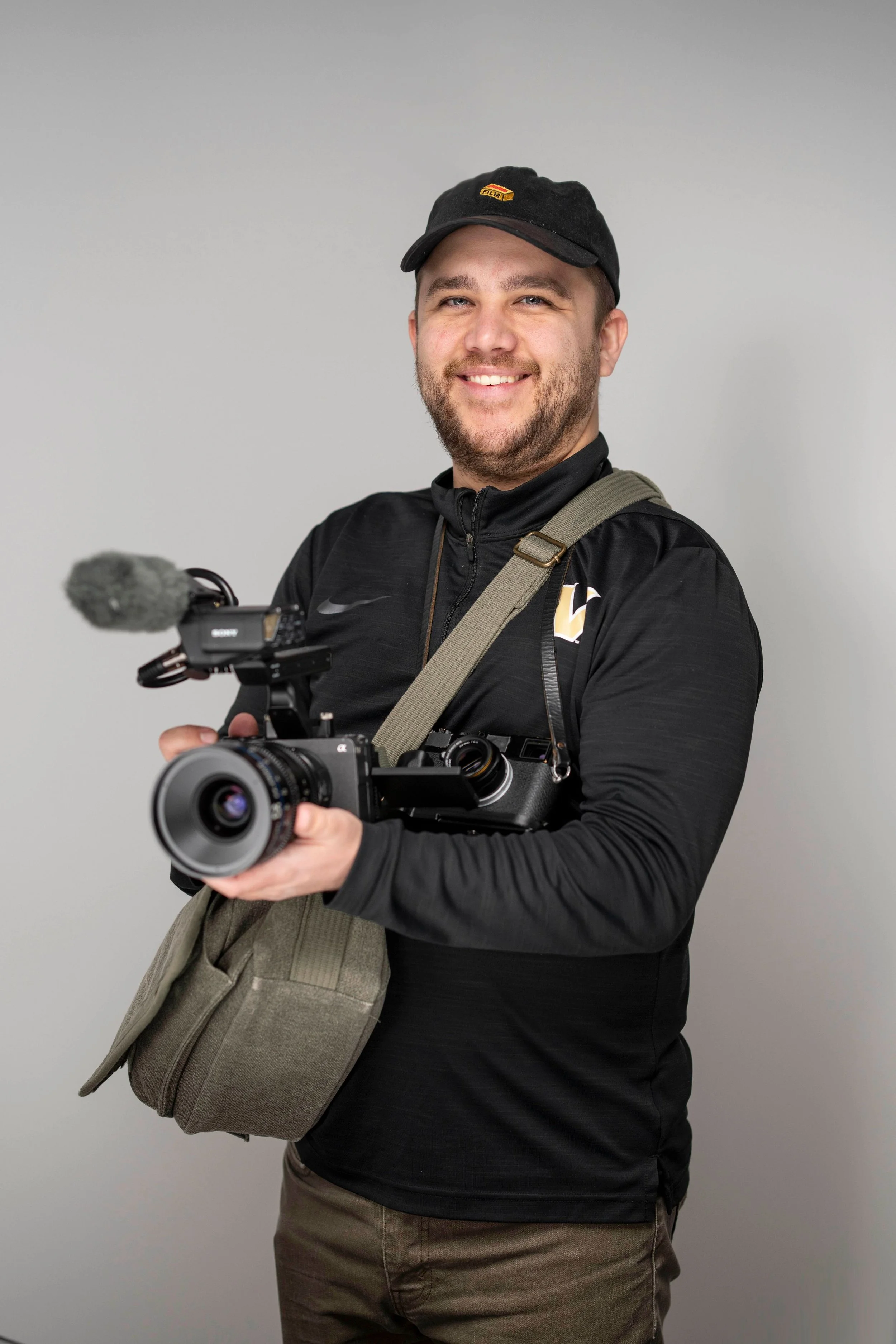 6824d0ead05b35116a4101b8_Alex Portfolio Picture-11-p-2600.jpg