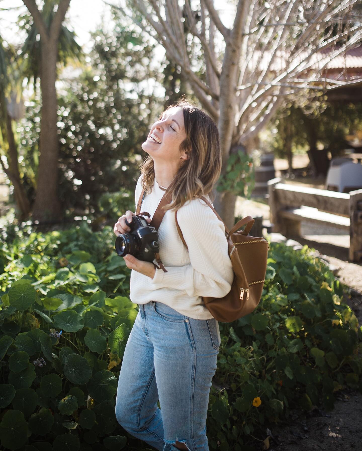 Here I am ladies and gentlemen. 
It&rsquo;s my husbands favourite weirdo 😎

Hey to any new followers 👋🏼 
I&rsquo;m Suzy, the gal behind the camera doing all sorts of questionable dance moves and facial expressions. 

Thank you @lisafisherphotograp