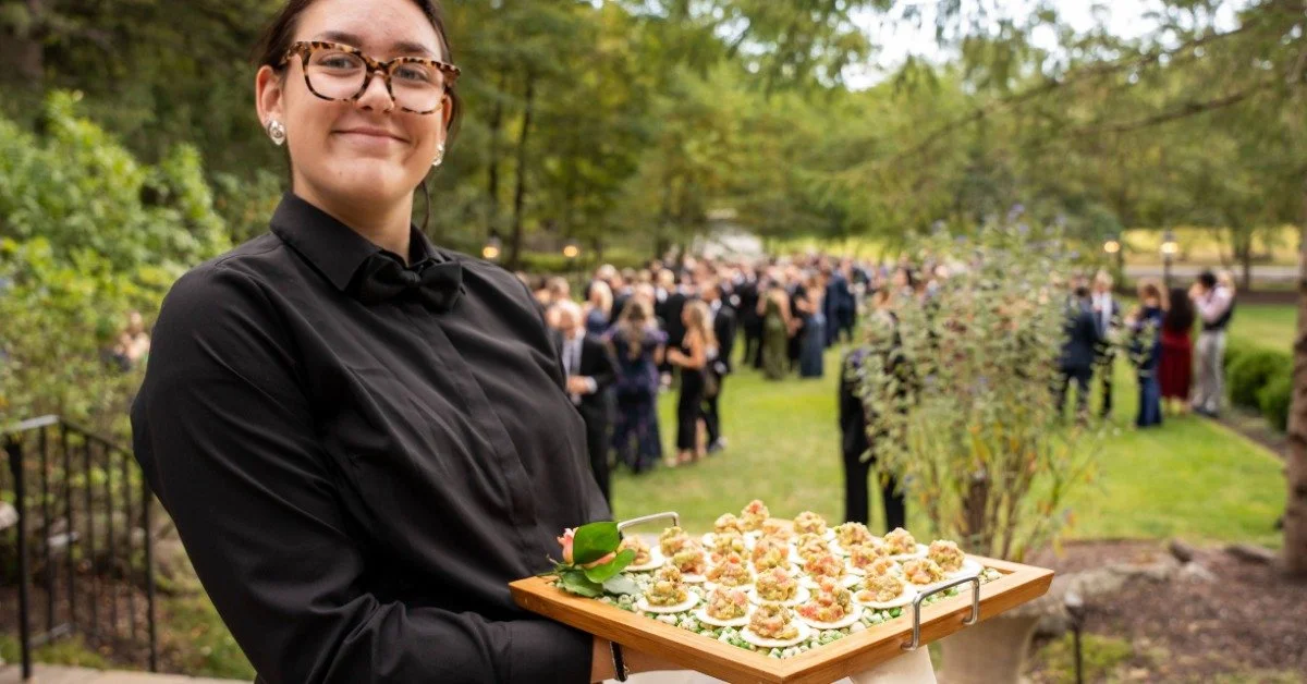 Best Hors d’Oeuvres To Serve at Your Wedding Reception