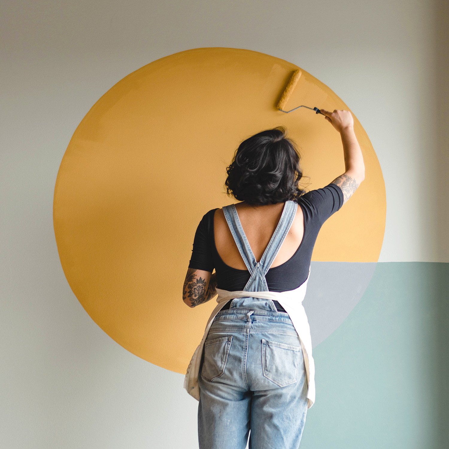 Living-Room-Geometric-Mural-process-3-by-Lauren-Hom-for-Clare-Collective-2022.jpg