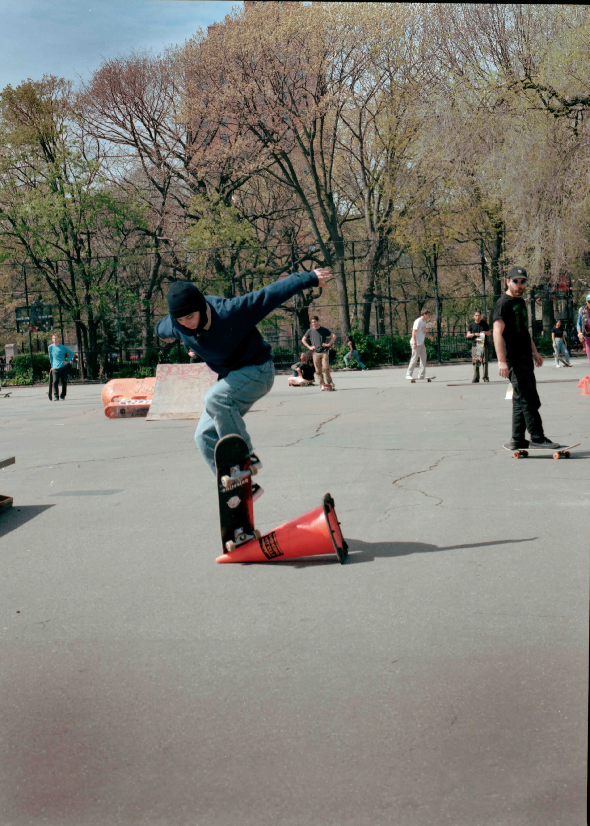 skatesesh072.jpgvr1lq.jpg
