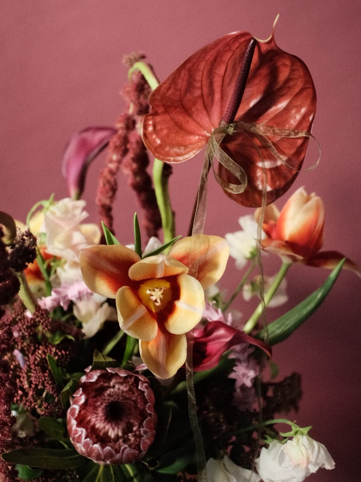 hello spring &deg;❀.ೃ࿔* Oun Srey is back this season and getting ready for Mother&rsquo;s Day! I&rsquo;ll be popping up @stollerwine on May 10 for a very special Mother&rsquo;s Day market. I&rsquo;ll be selling lush hand tied bouquets and some whimsi