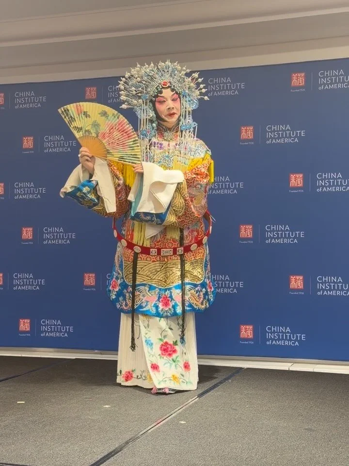 Hu Wenge, a master of the Mei School of Peking opera, performs the iconic drama&nbsp;&ldquo;The Drunken Beauty.&rdquo; As the only male prot&eacute;g&eacute; of the late Mei Baojiu, son of Mei Lanfang, Hu Wenge is among the very few inheritors in the