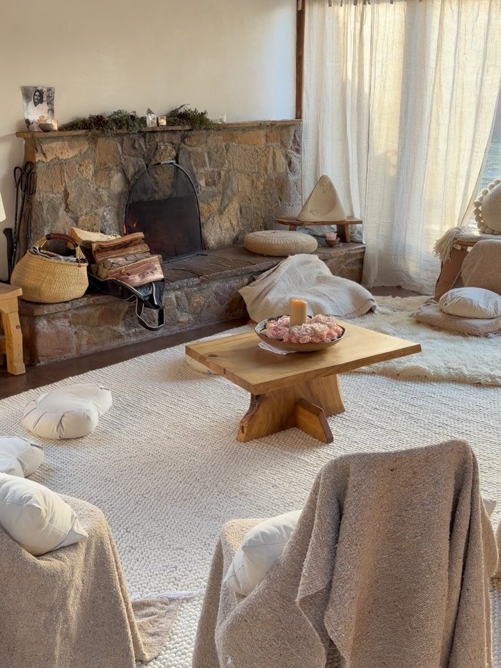 A solstice retreat ~ 
in silence
the personal self falls away
and only Presence, True Nature remains.

It is so simple ~ but our minds make it complex.
Freedom is available to everyone, regardless of circumstance, experience, spiritual or not. There 