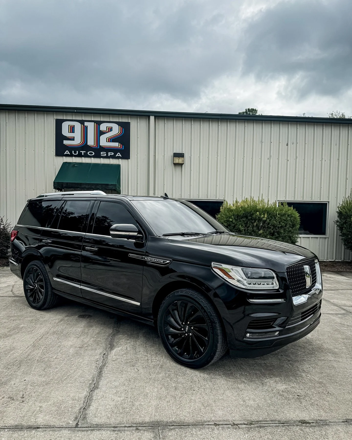 ninetwelveautospa.com #detailing #ceramiccoating #detailer #lifestyle #lincoln #undrdog #automotive #protection