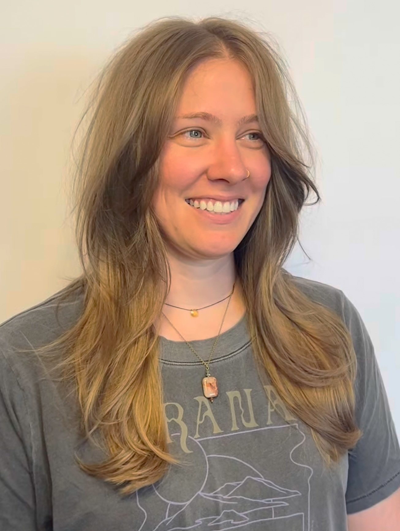 Queen of LAYERS! 🙌🩷 Sarah B has a few openings left this week 👇

60 min Weds @ 11
90 min Thurs @ 1

Tap the l!nk in our bi0 to book 📲 or text us at 828-357-7481 if you need a 30 min session ☎️

@_theintentionalstylist ✨