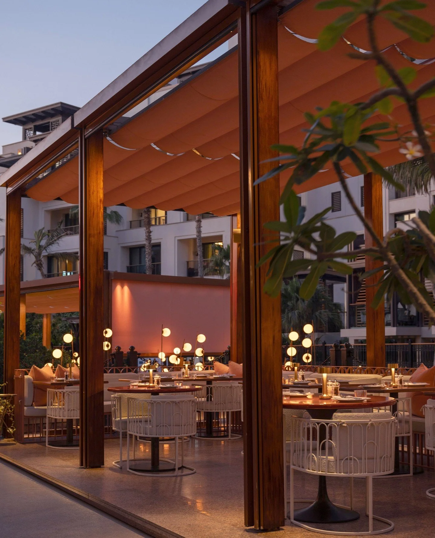 Lunch or dinner. It&rsquo;s terrace season.⁠
⁠
With views over the turtle lagoon and signature dishes served alfresco, Flamingo Room at Al Naseem is made for beautiful winter days. Open daily from 12pm.⁠
⁠
#flamingoroomdubai #jumeirahalnaseem #dubair