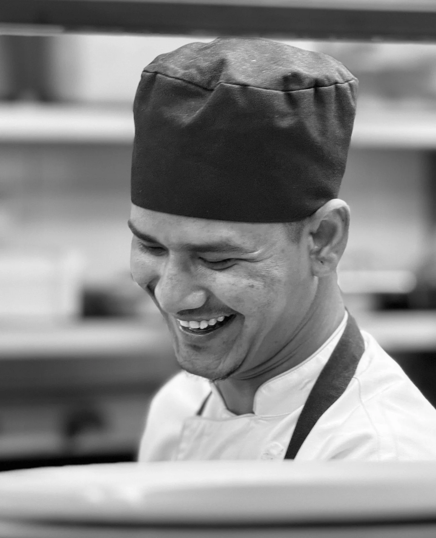 في مطبخ فلامنجو روم، كل شيء يتحرك بهدف واضح.⁠
⁠
فريق يعمل بتناغم، ليعكس كل طبق العناية والثبات في كل تفصيلة.⁠
⁠
In the kitchen at Flamingo Room, everything moves with purpose.⁠
⁠
A team that works closely, making sure each plate reflects the care and