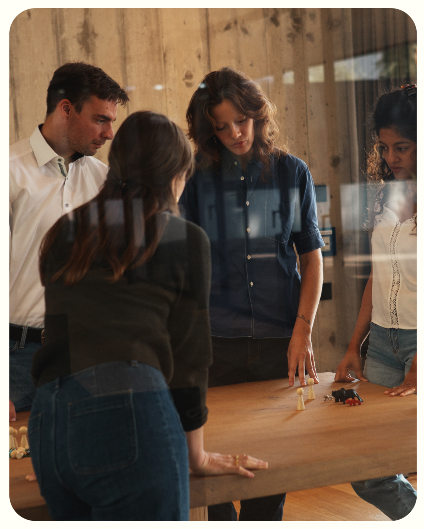 A group of Modern Creativity Coaching_Creatives_Artists_Leaders