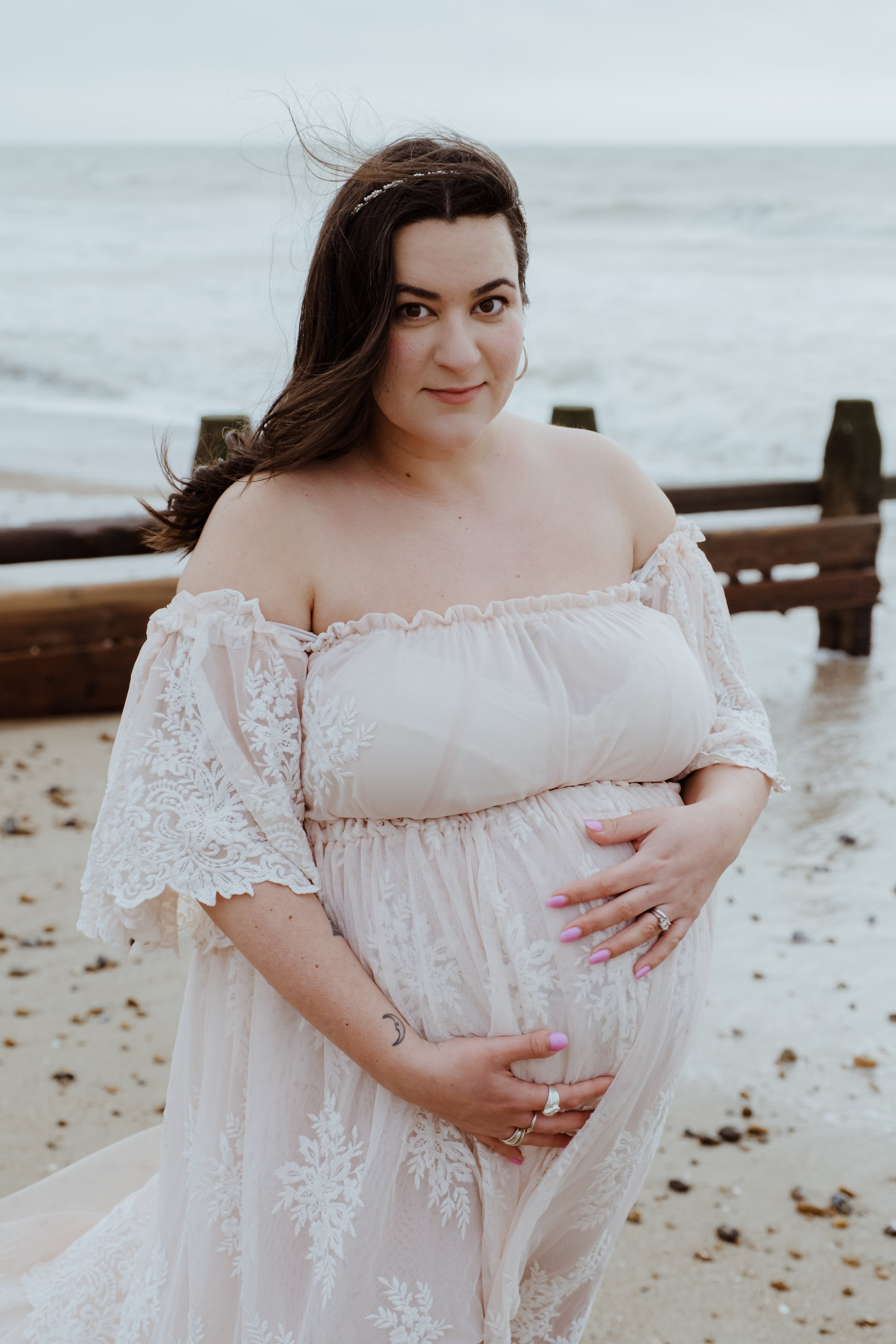 Sussex maternity photographer