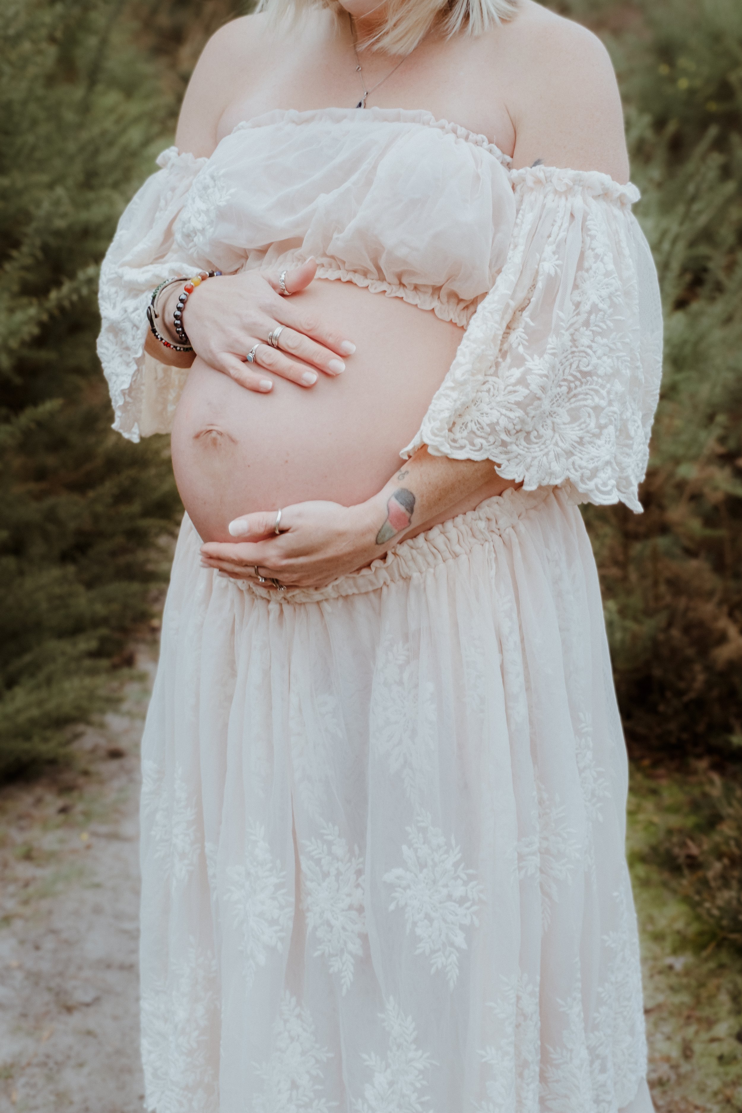 Guildford maternity photographer