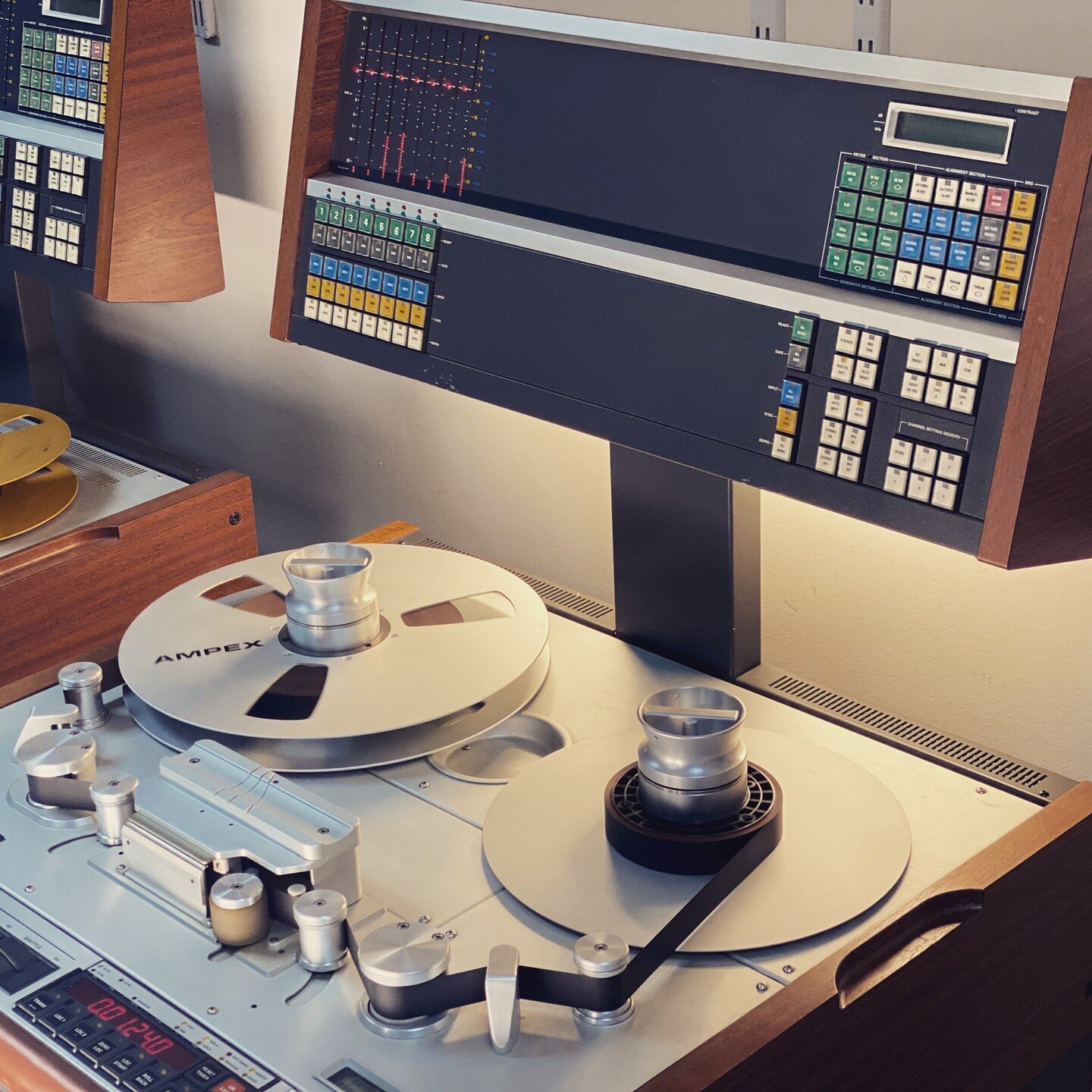 Num&eacute;risation d'une bande 1 pouce 8 pistes sur Studer A820 ! #num&eacute;risation #archivessonores #digitization #audiodigitization #audiogecko #studera820mch #audioheritage #audiotape #multitrack #1inchtape #audio @jb______m