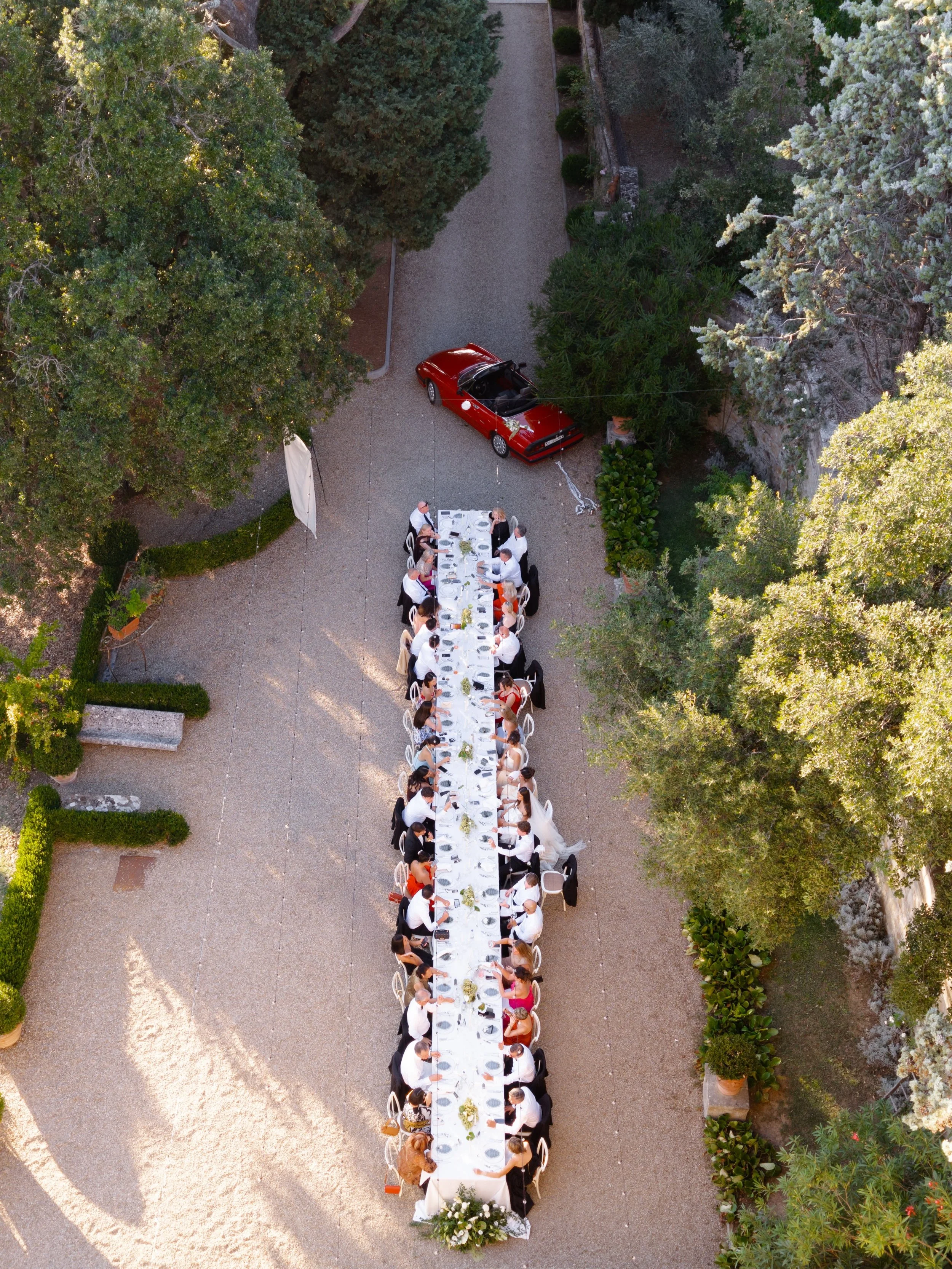 An Italian summer soir&eacute;e, somewhere in the Tuscan Hills. An intimate celebration at Villa Belvedere, Italy. 

Venue: @villabelvederetuscany 
Dress designer: @leahdagloriabrides @leahdagloria 
Makeup artist: @hollyfrasermakeup 
Menswear: @oscar