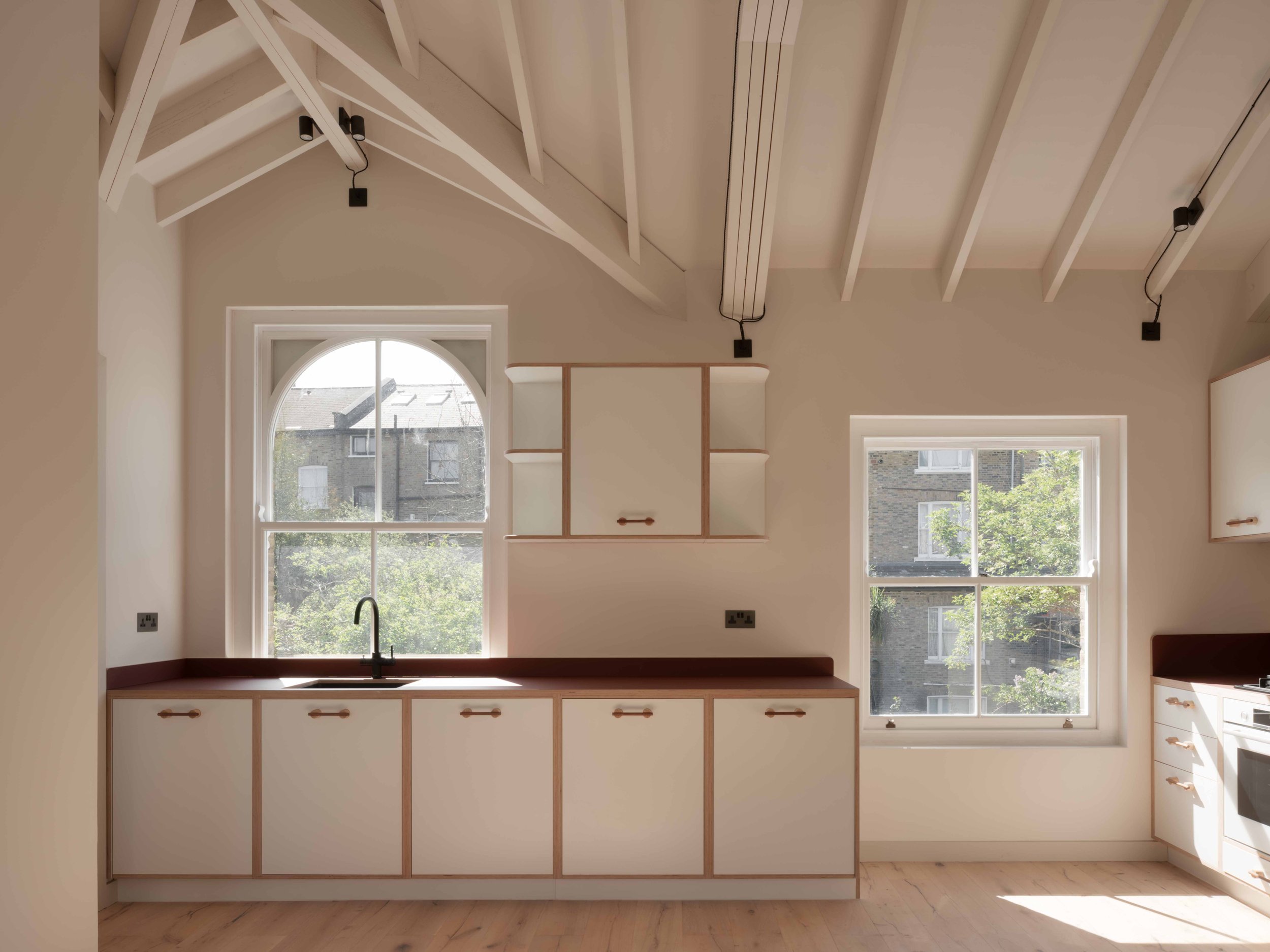 Lozi_plywood_kitchen_Artform_st_marks_rise_flat_1_low-res_1_built-in_kitchen.jpg