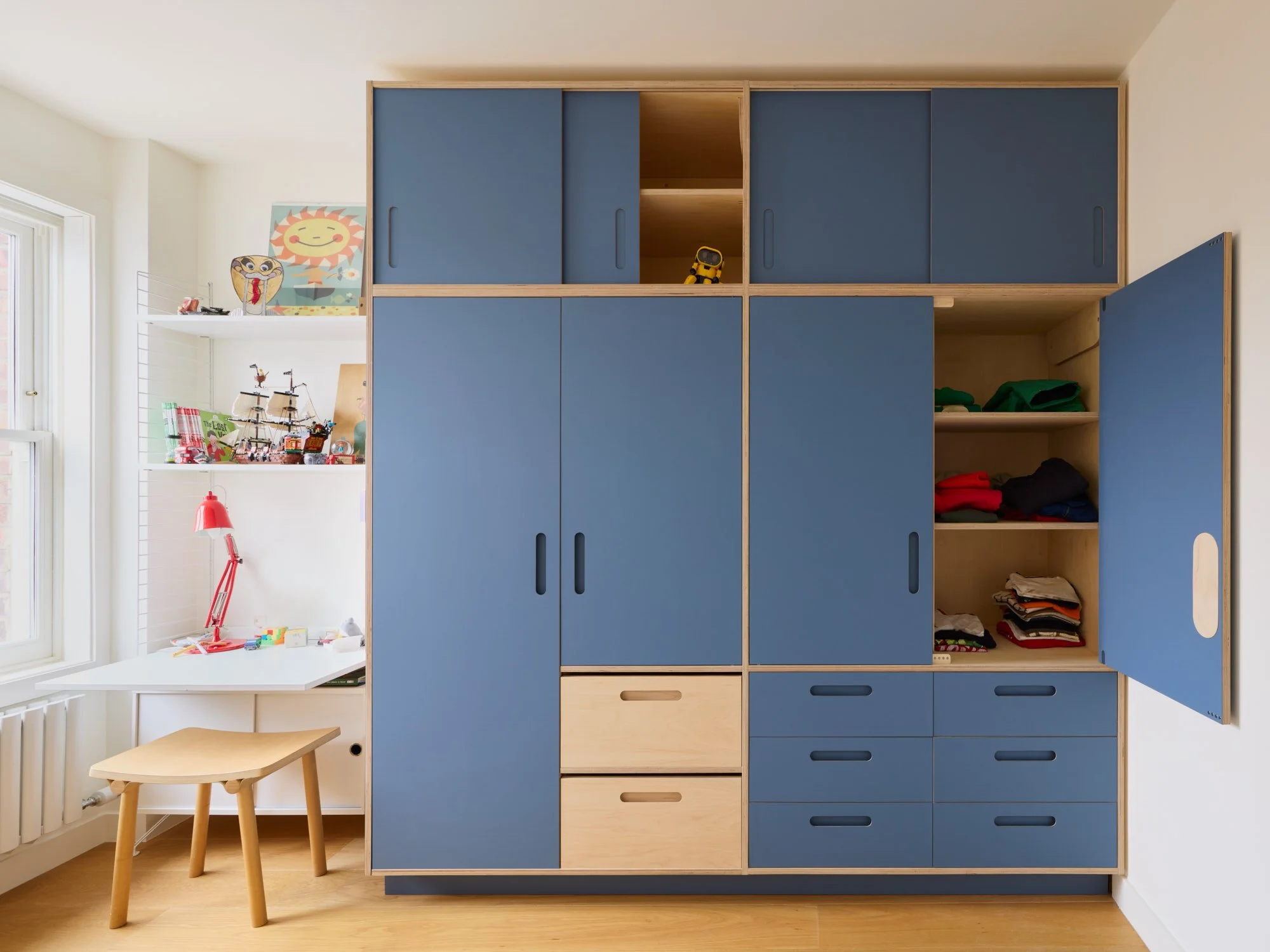 House_of_Lozi_Olivia_Dan_LondonNW3_11_LowRes_Kid_bedroom2_wardrobe.jpg