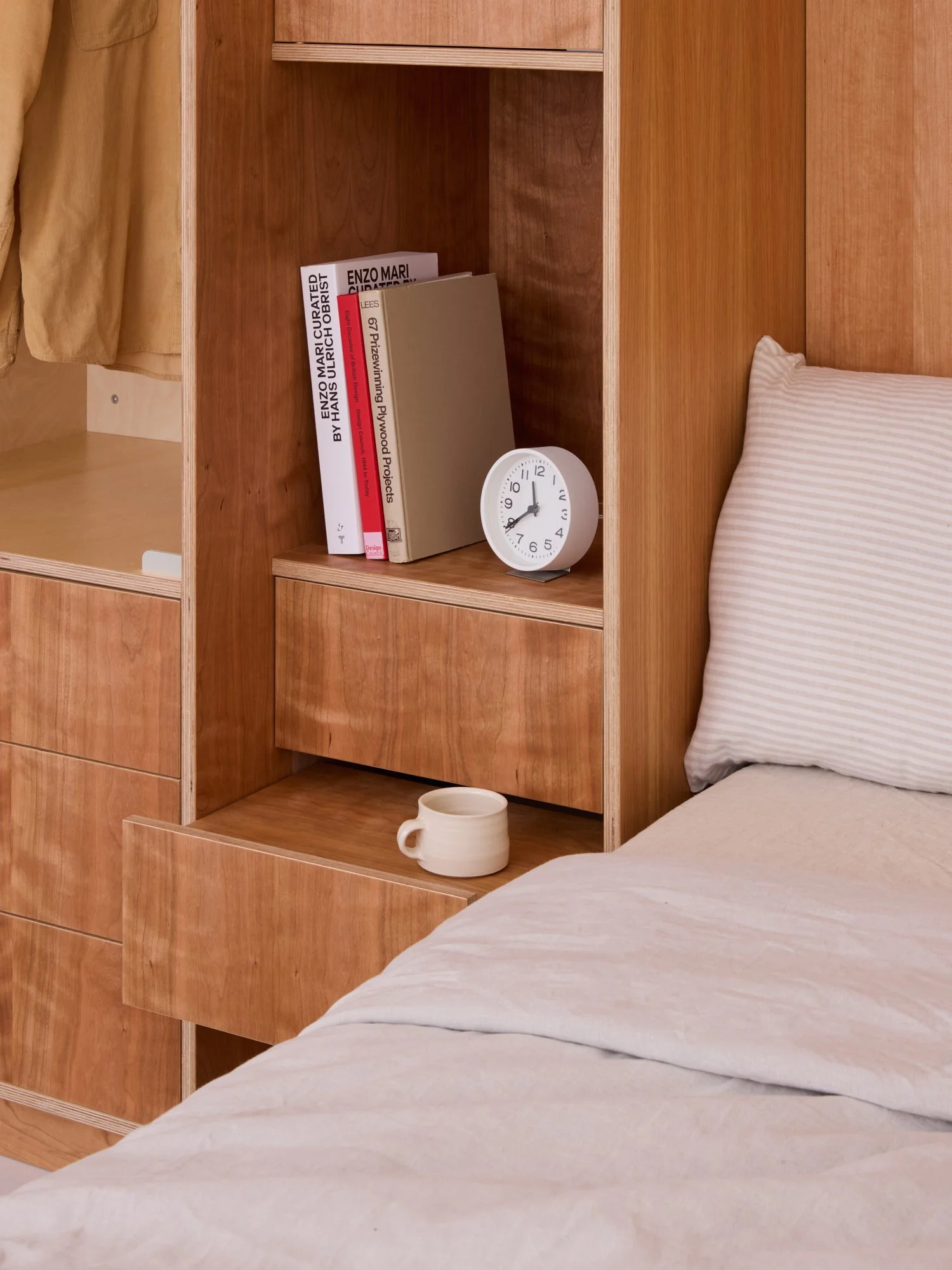 Lozi_ModularBedroom_HeroShot_6.jpg
