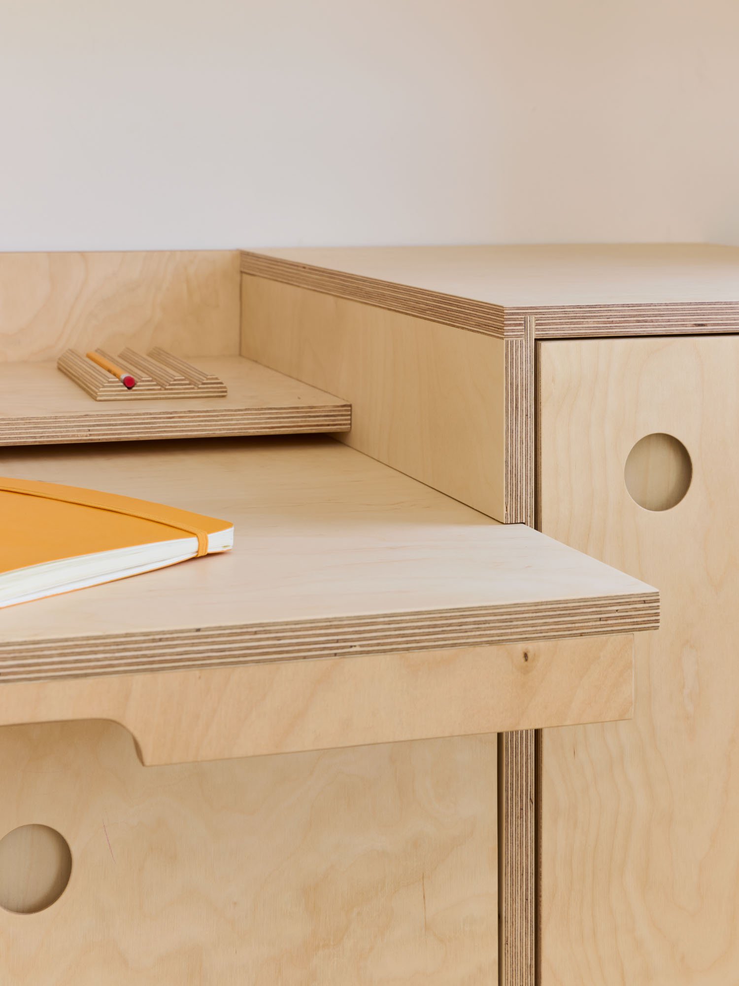 Lozi_bespoke_plywood_bedroom_furniture_short_wardrobe_Gerda_Konrad_4_low_res_pull_out_desk_open.jpg