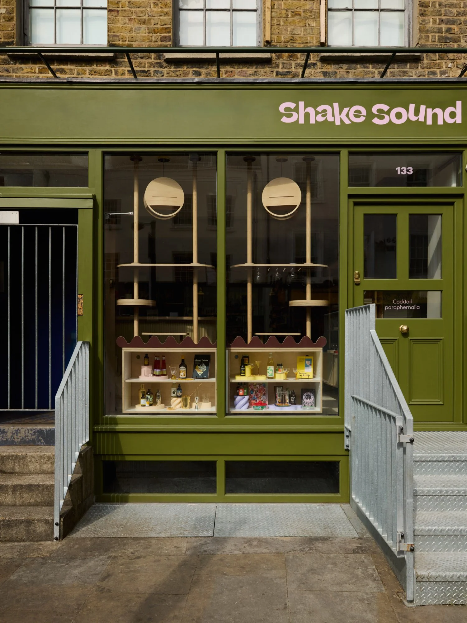 Lozi_plywood_commerical_Shake_Sound_low-res_2_bespoke_retail_window_display.jpg