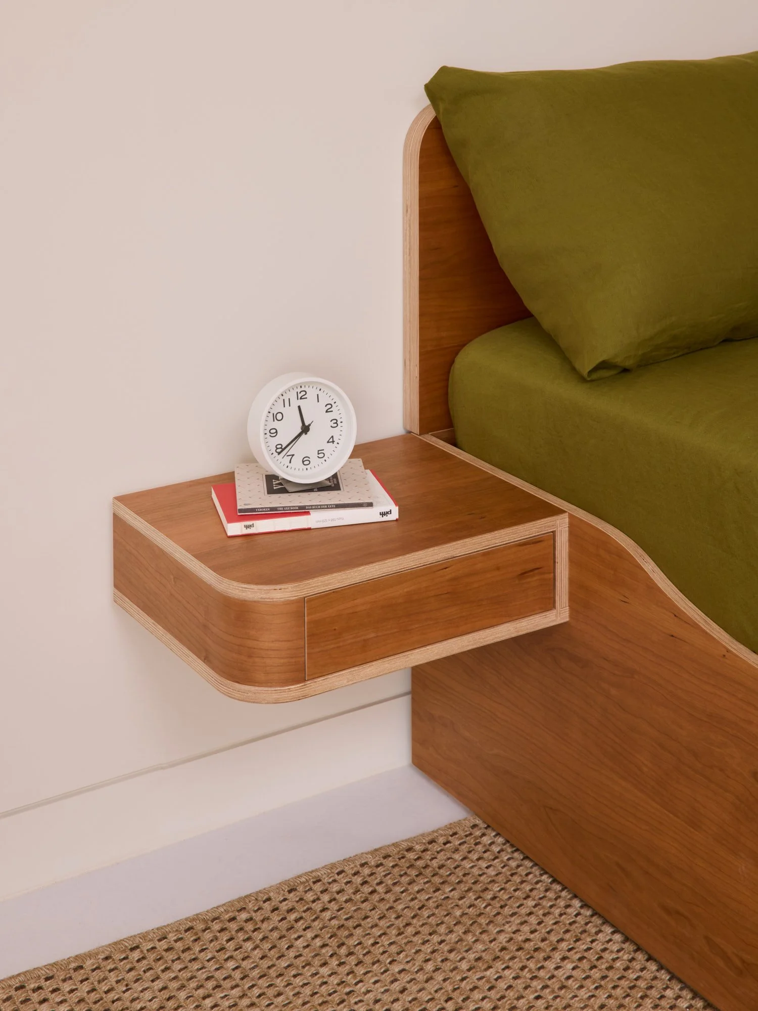 Lozi_ModularBedroom_CurvedBed_4.jpg