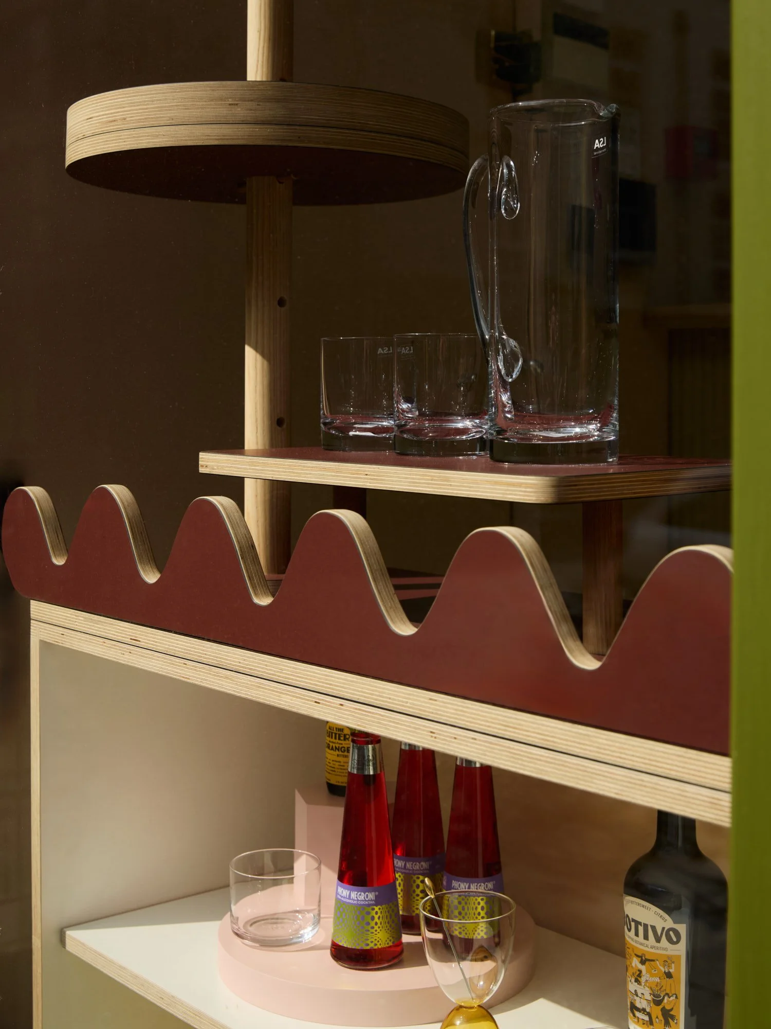Lozi_plywood_commerical_Shake_Sound_low-res_5_bespoke_retail_window_display_detail.jpg