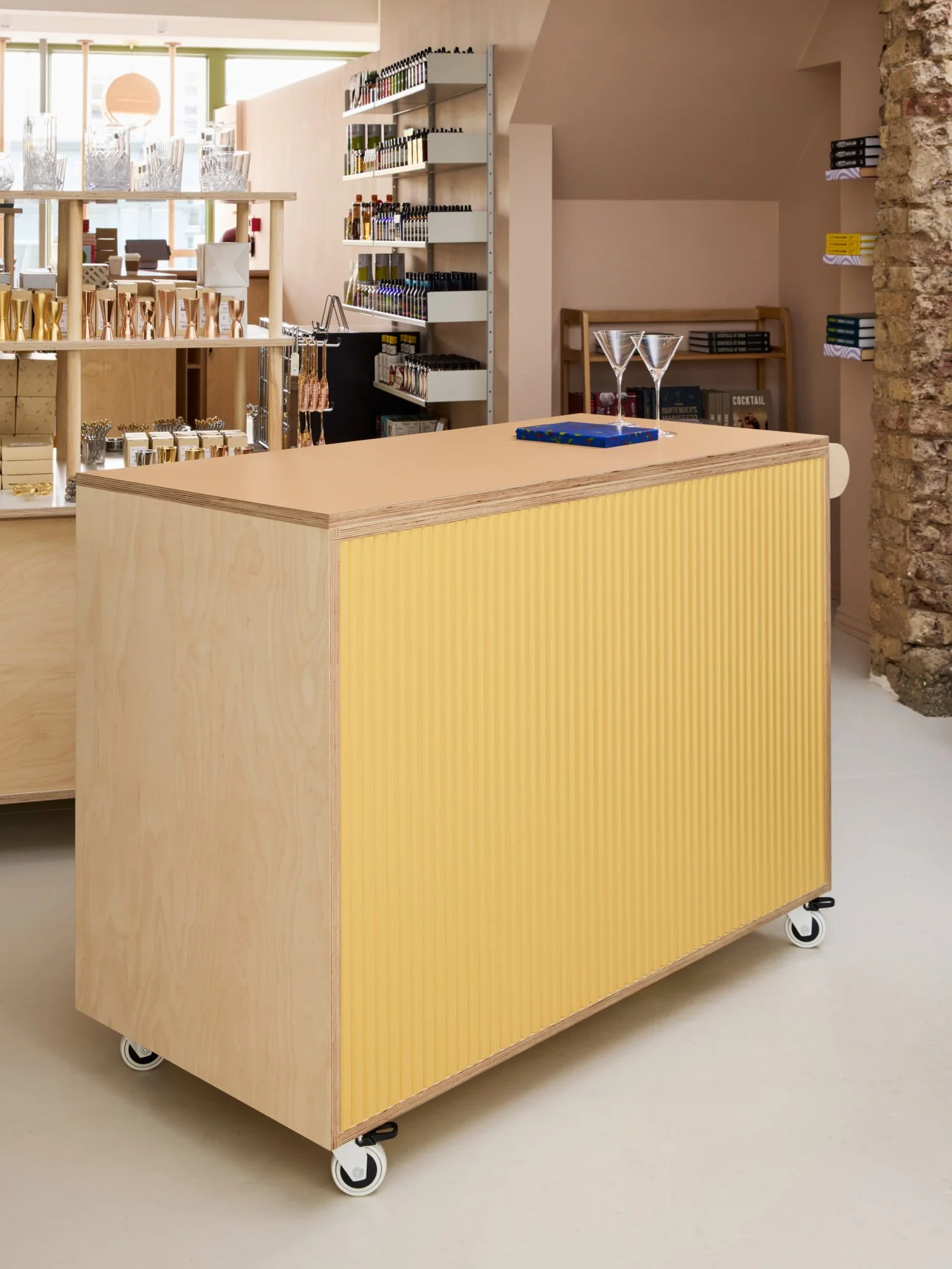 Lozi_plywood_commerical_Shake_Sound_low-res_20_bespoke_retail_storage_mobile_bar_cart.jpg