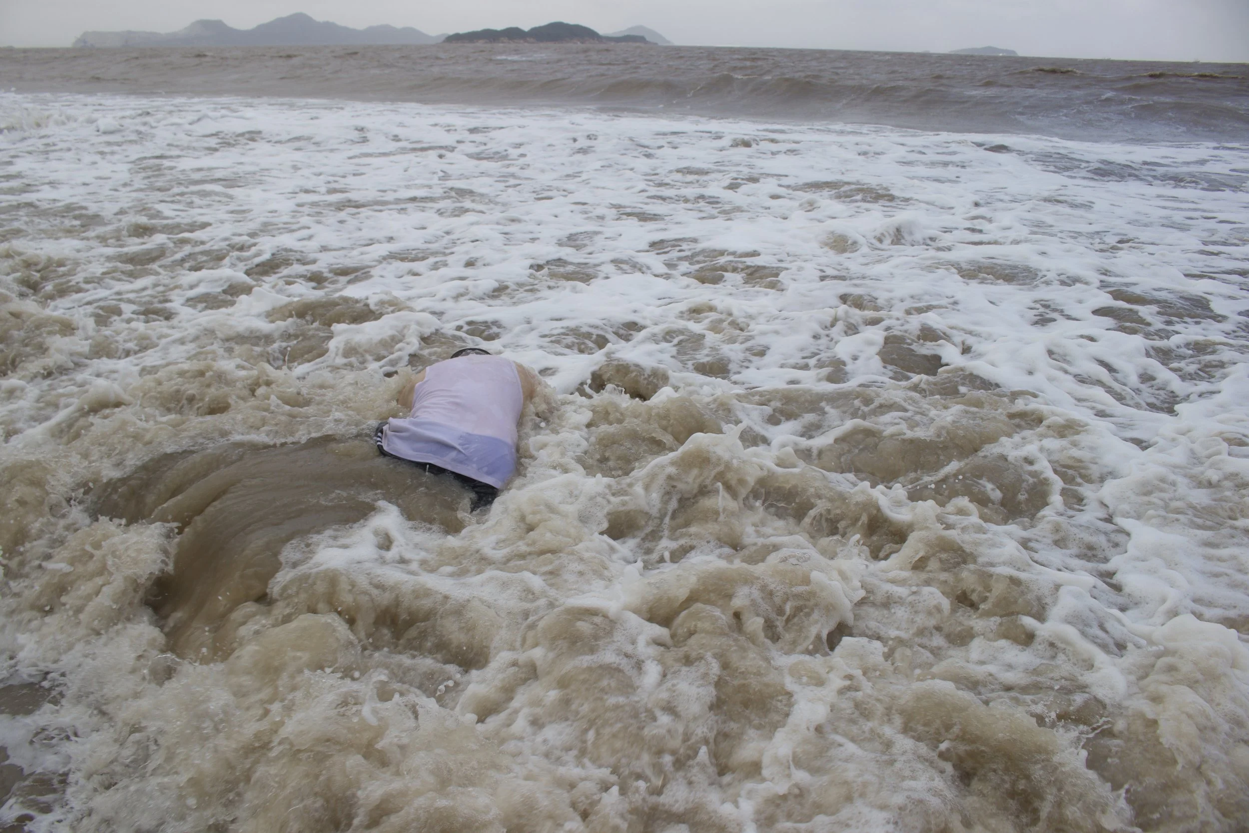 Crawl across the sea